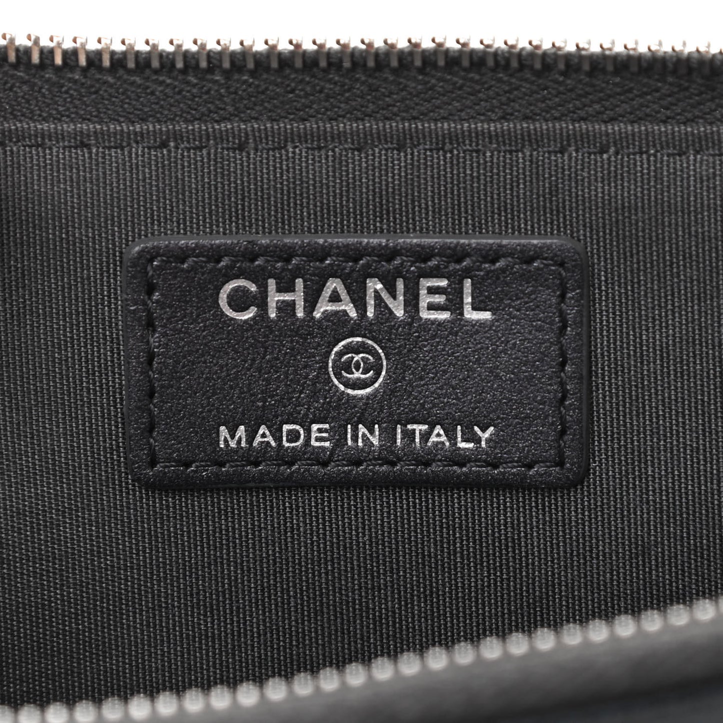 Metallic Caviar Quilted Diamond CC Key Holder Case Grey