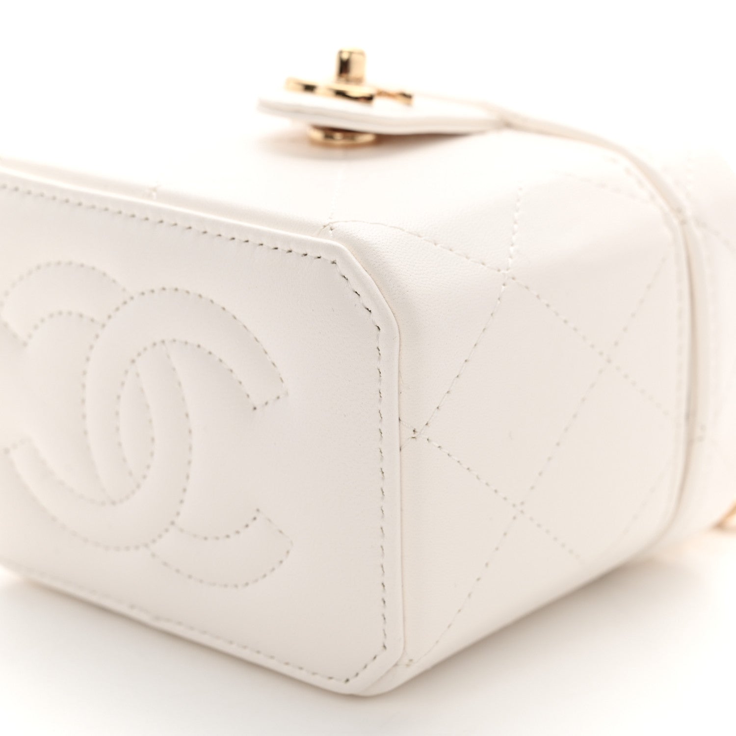 Chanel Lambskin Quilted Vanity Clutch With Chain White 10 of 11