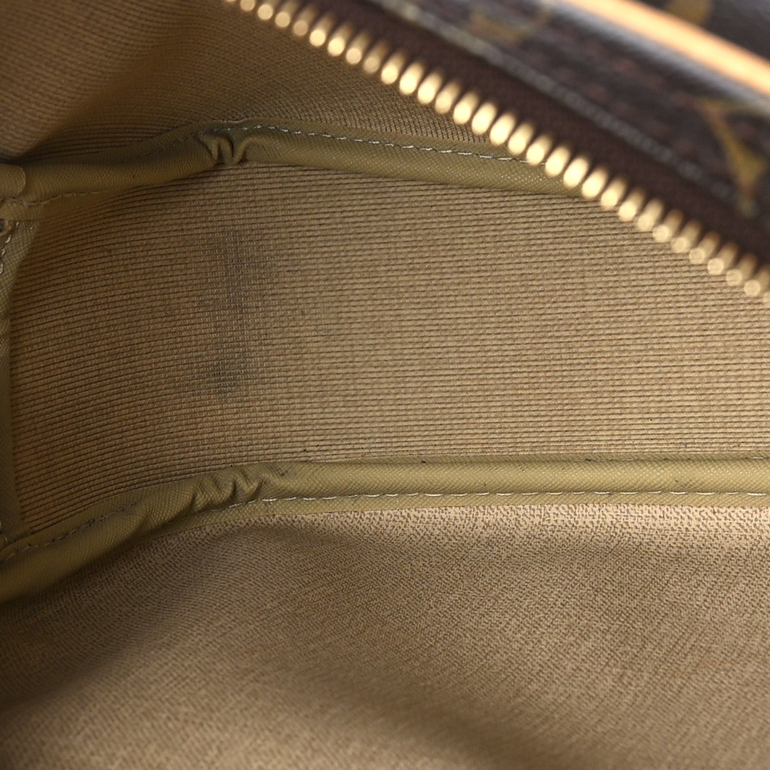 Louis Vuitton Monogram Reporter PM 10 of 15