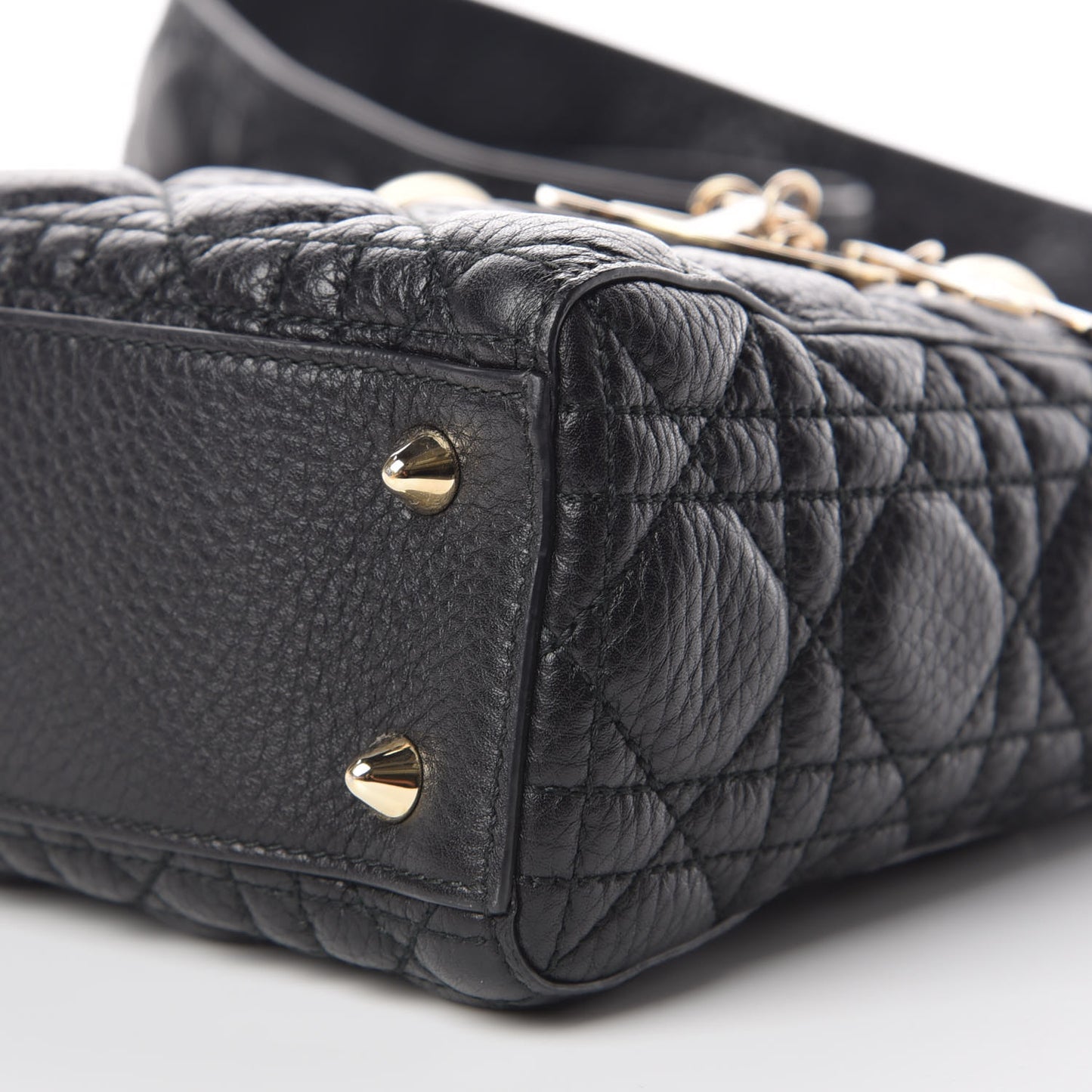 Grained Calfskin Cannage Small Supple Lady Dior Black