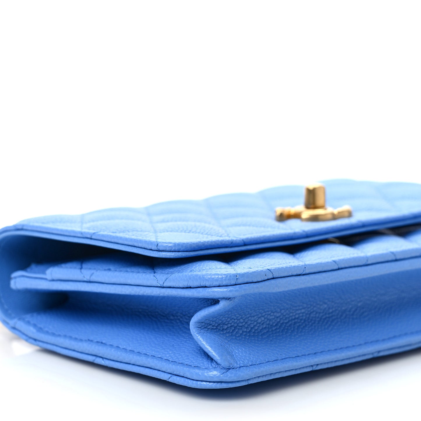 Caviar Quilted Sweetheart Wallet On Chain WOC Blue