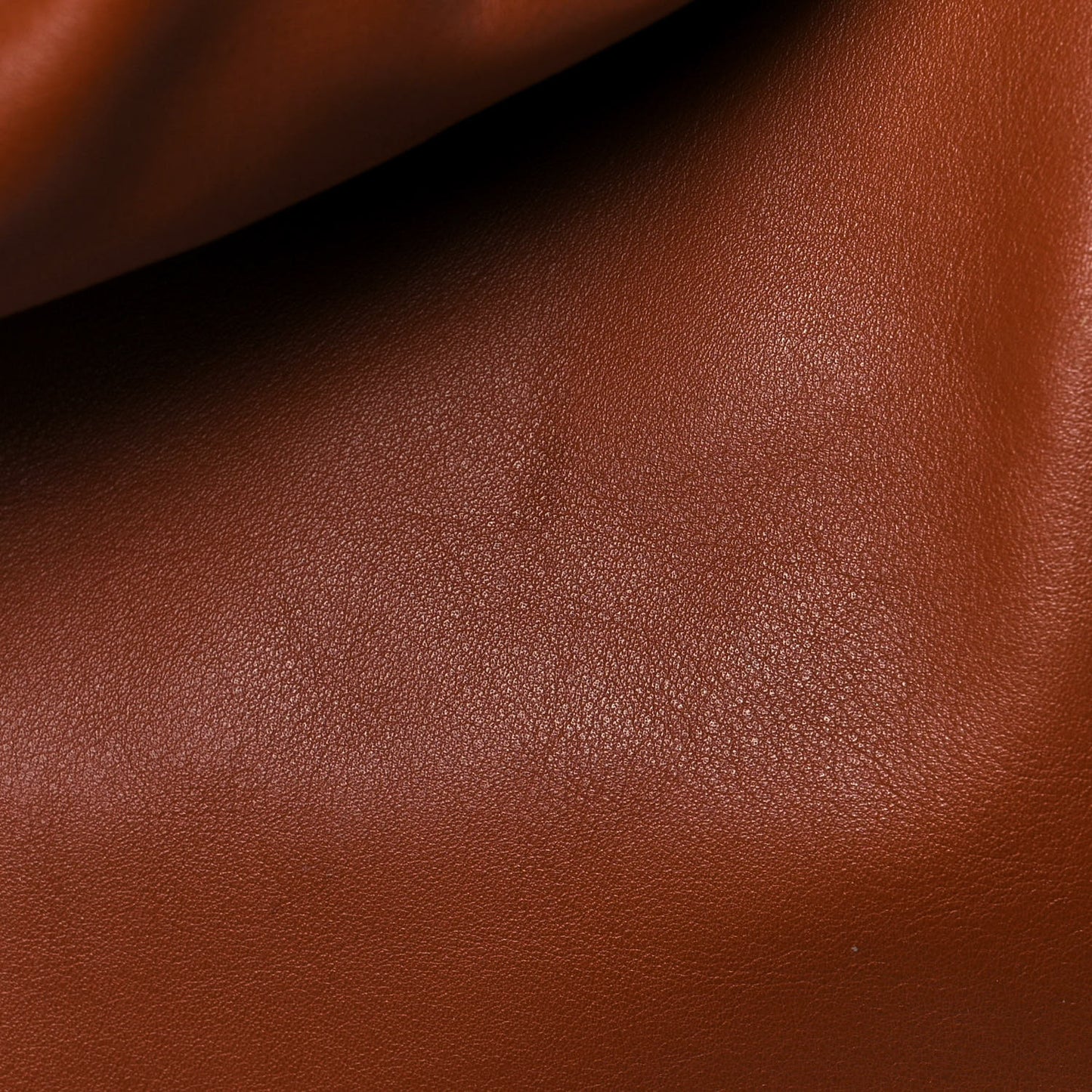Calfskin Rockstud Hobo Selleria