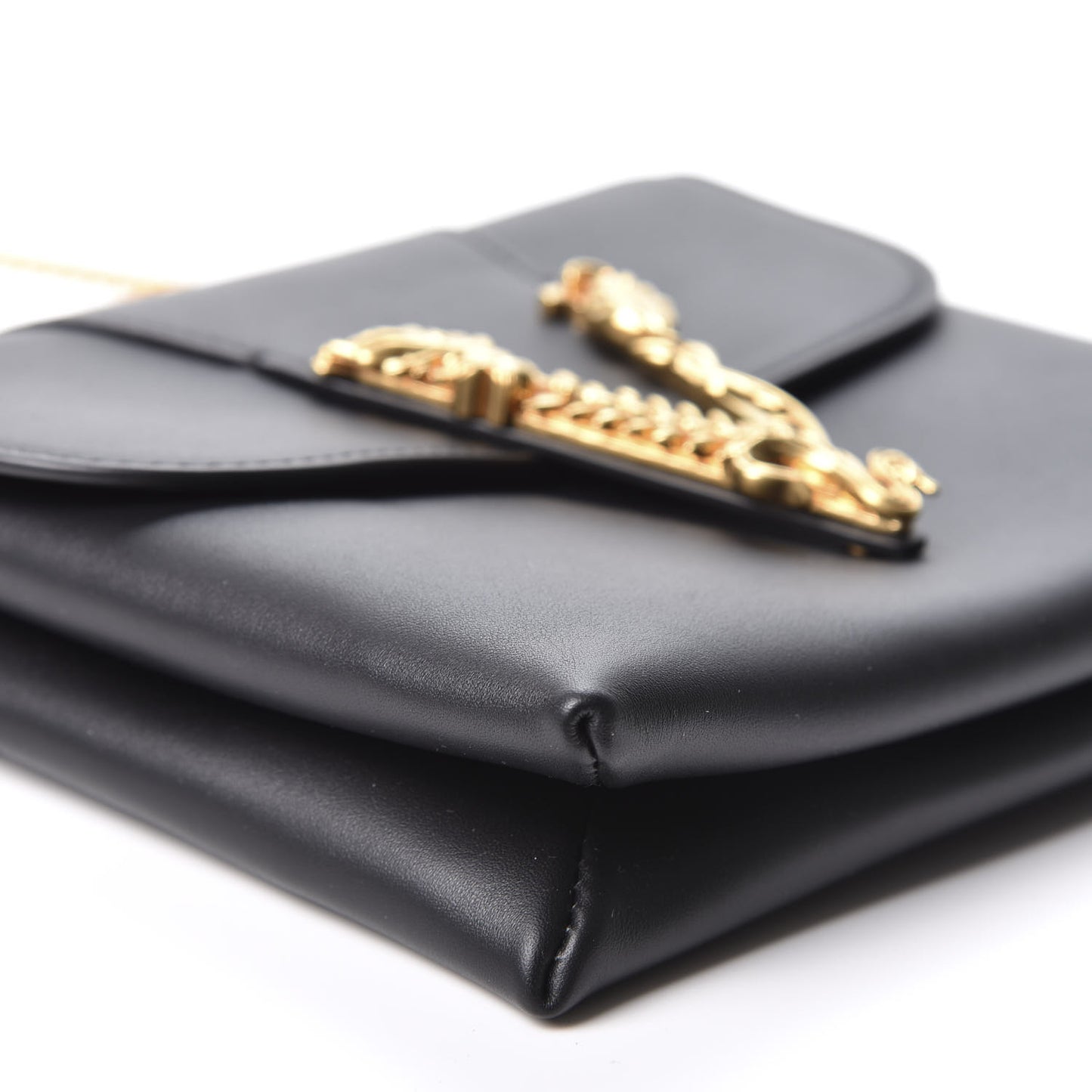 Vitello Virtus Chain Clutch Black