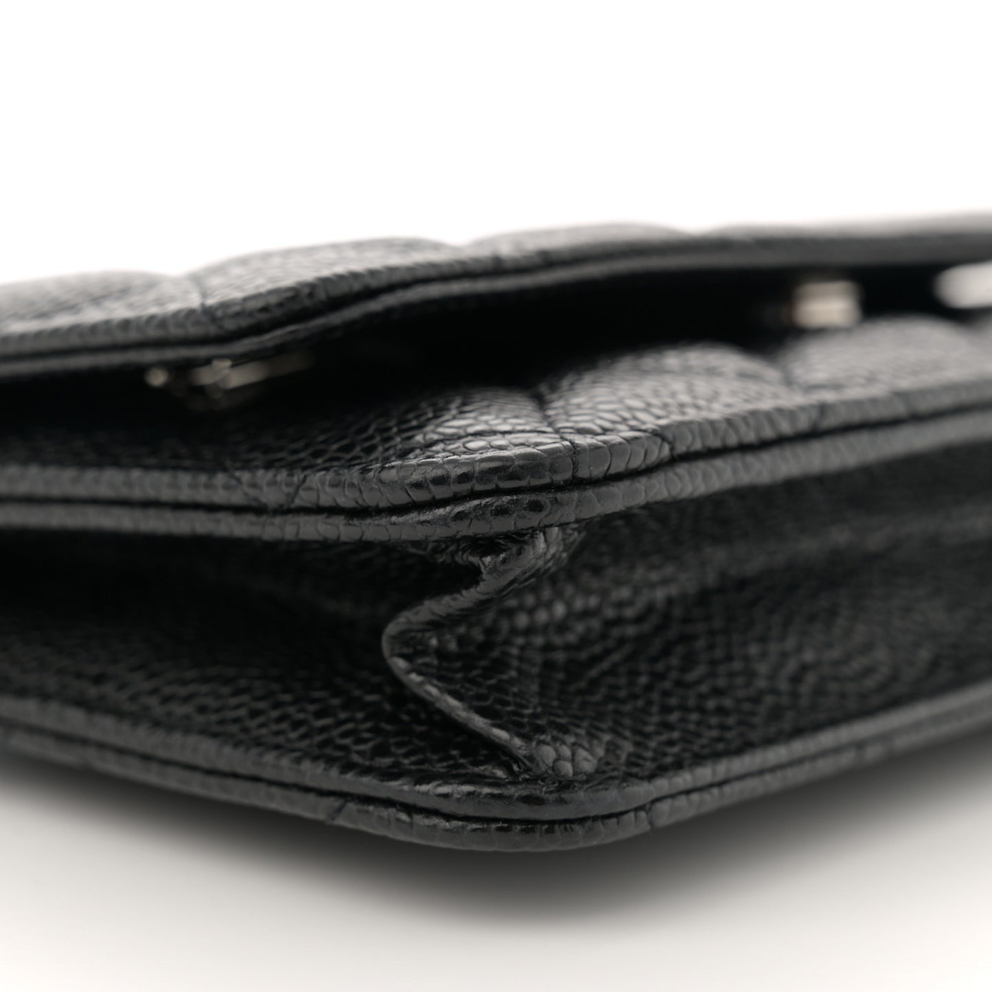 Caviar Quilted Wallet on Chain WOC Black