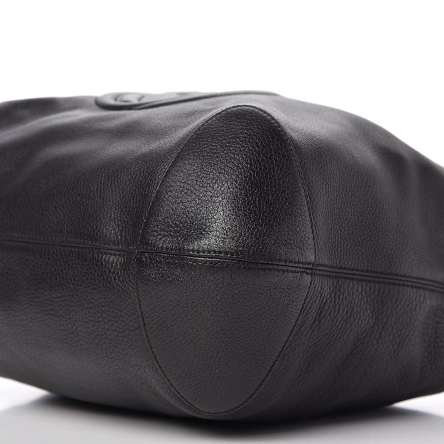Pebbled Calfskin Medium Soho Chain Hobo Black