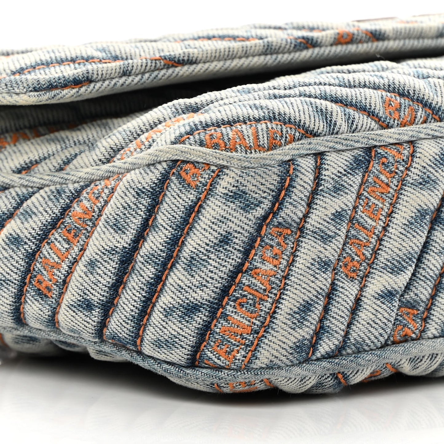 Destroyed Denim Jacquard Logo Matelasse BB Chain Wallet Bluette