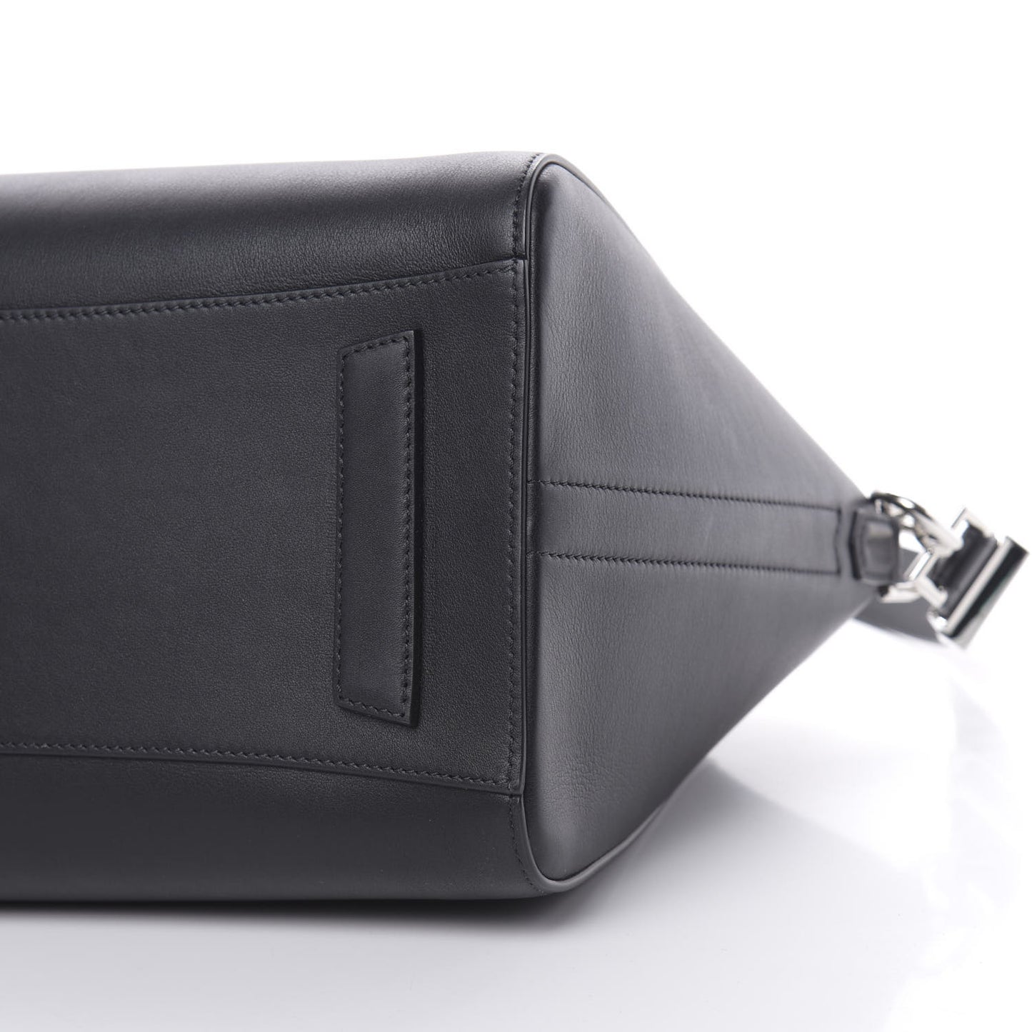 Calfskin Medium Metal Antigona Black