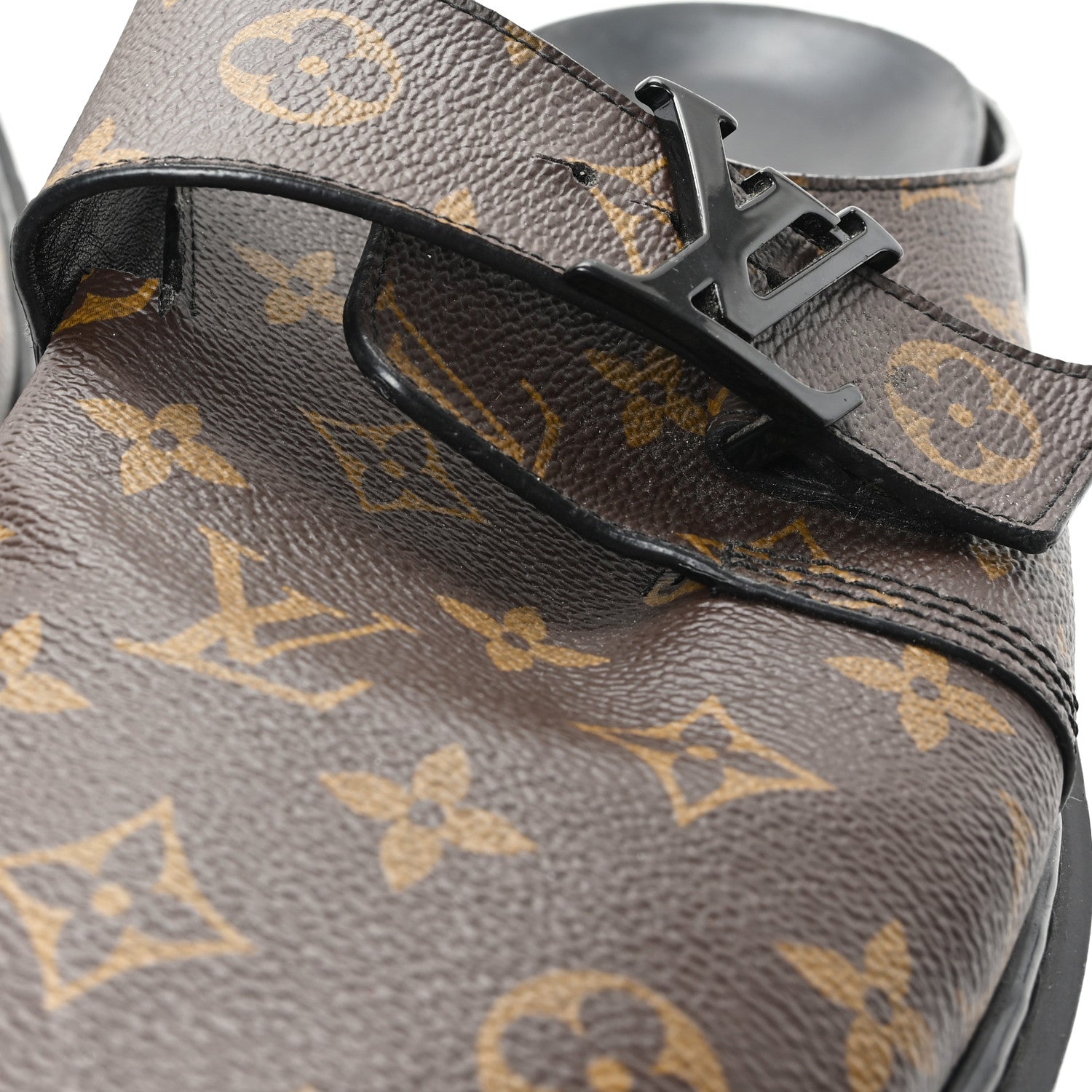 Louis Vuitton Patent Monogram Mens Cosy Flat Comfort Clog Mules 9 Brown 11 of 11
