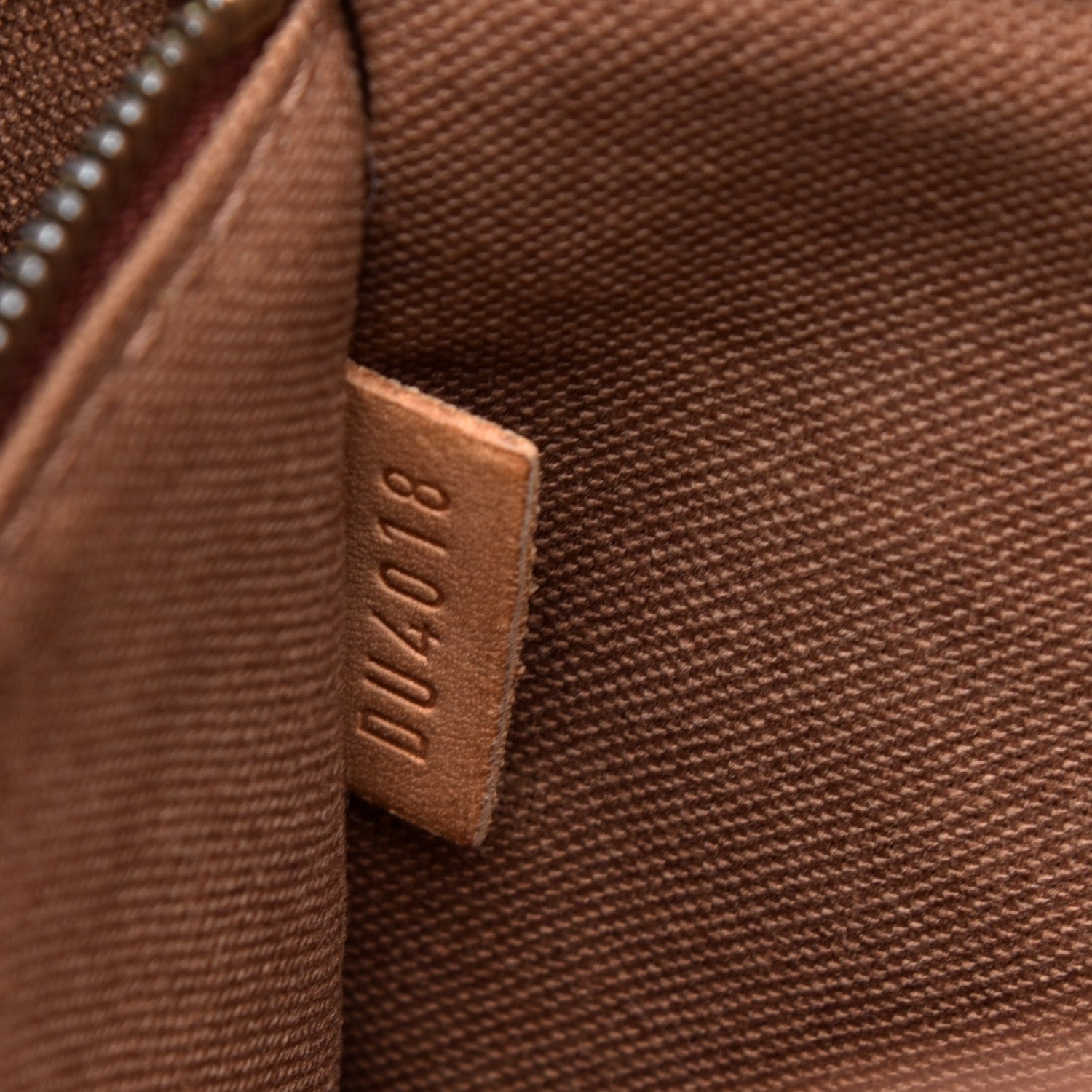 Louis Vuitton Monogram Batignolles Horizontal 8 of 10