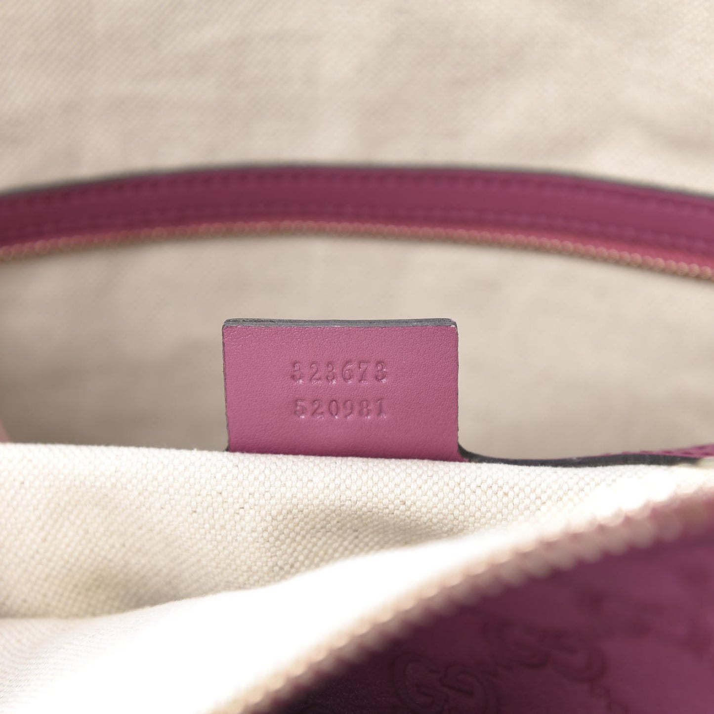 Guccissima Signature Medium Bree Shoulder Bag Peonia Flower
