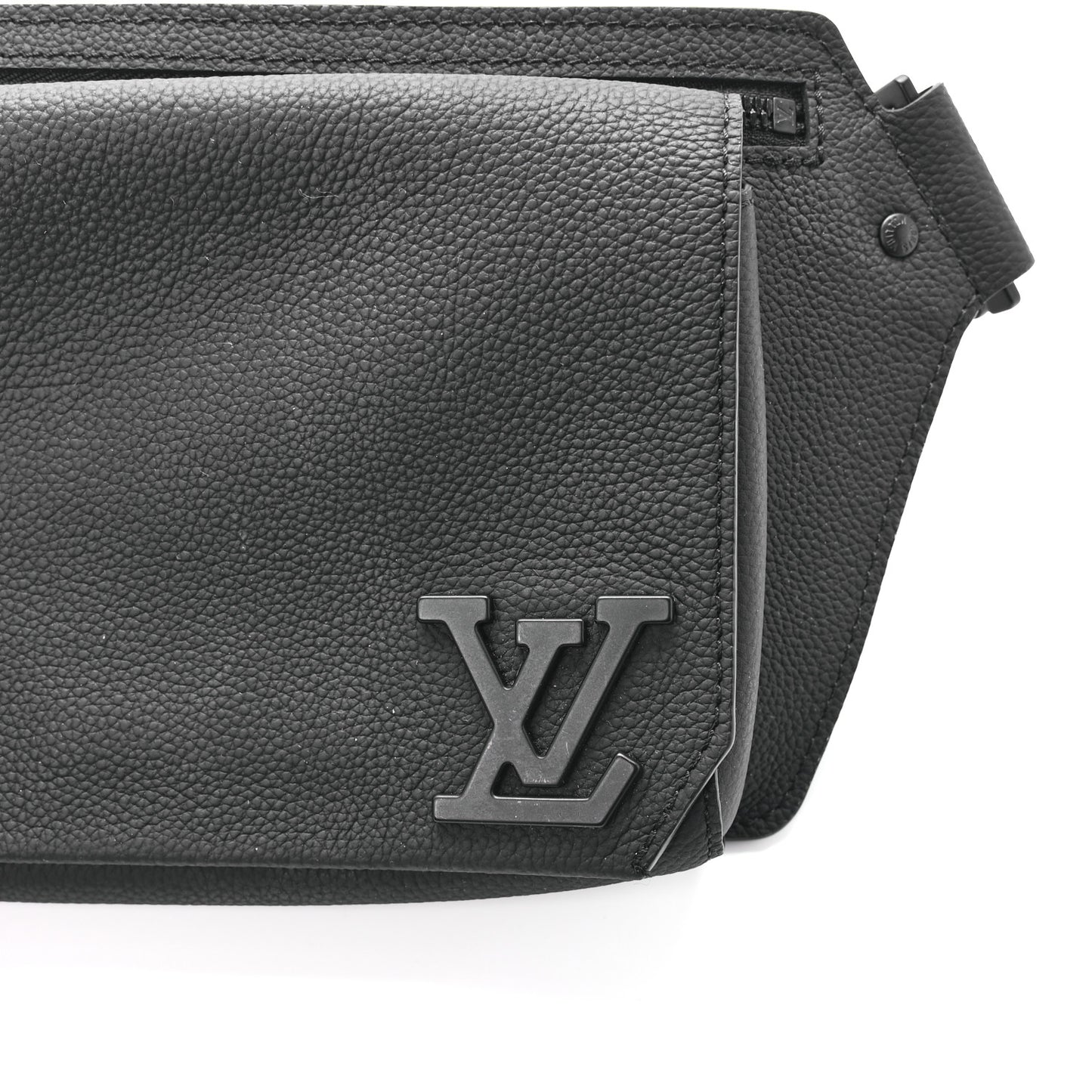 Grained Calfskin Aerogram Takeoff Sling Black