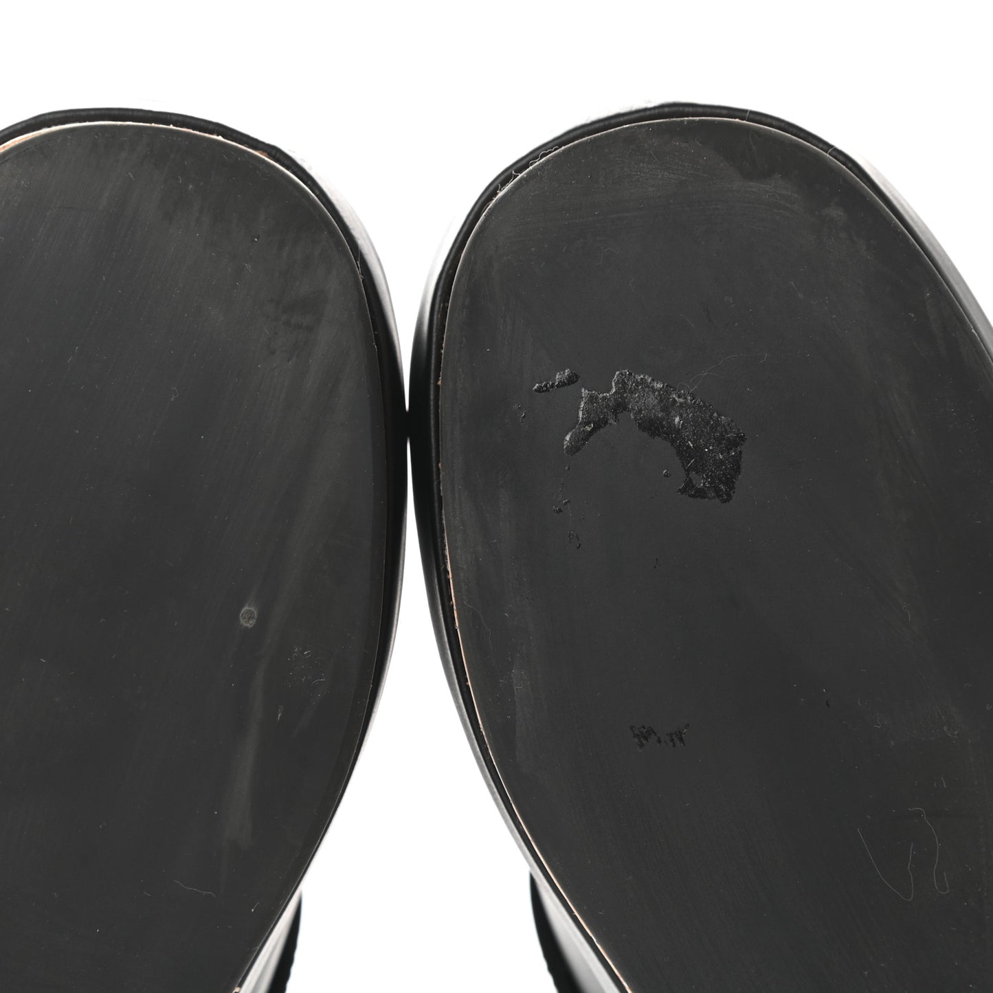 Calfskin CC Turn Lock Clogs 41 Black