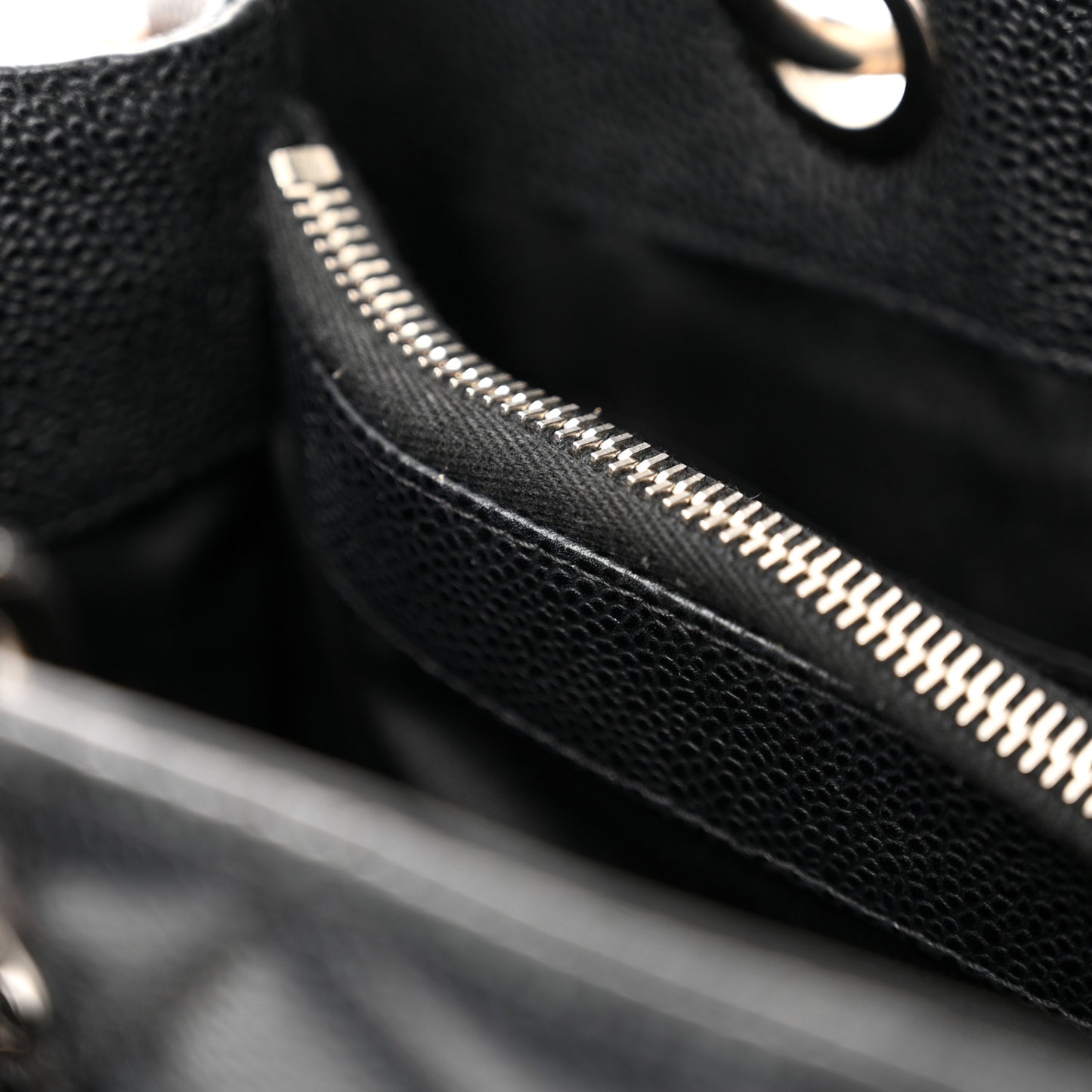 Caviar Quilted Grand Shopping Tote GST Black