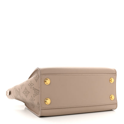 Louis Vuitton Mahina On My Side PM Galet 4 of 10