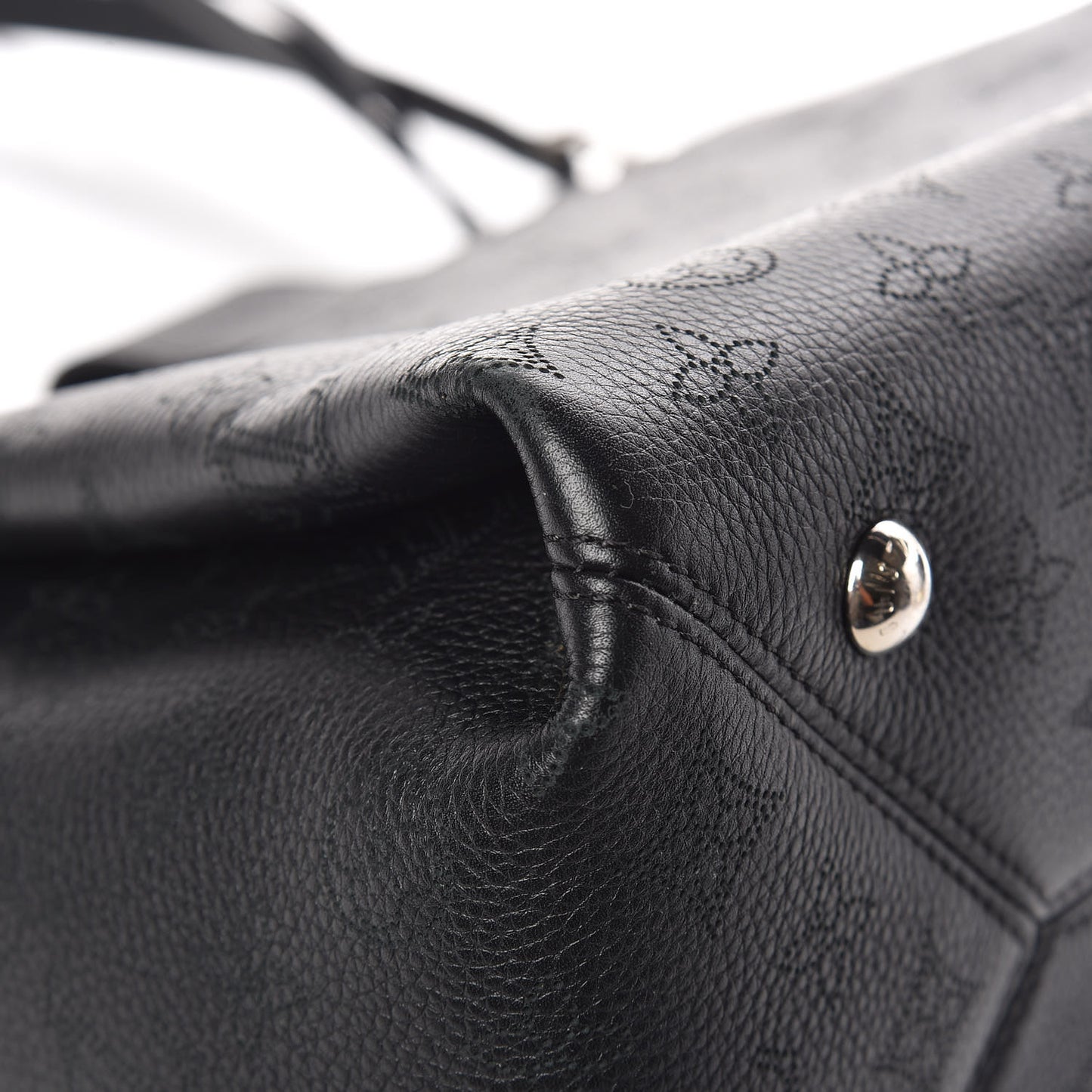 Mahina Calfskin Sevres Black