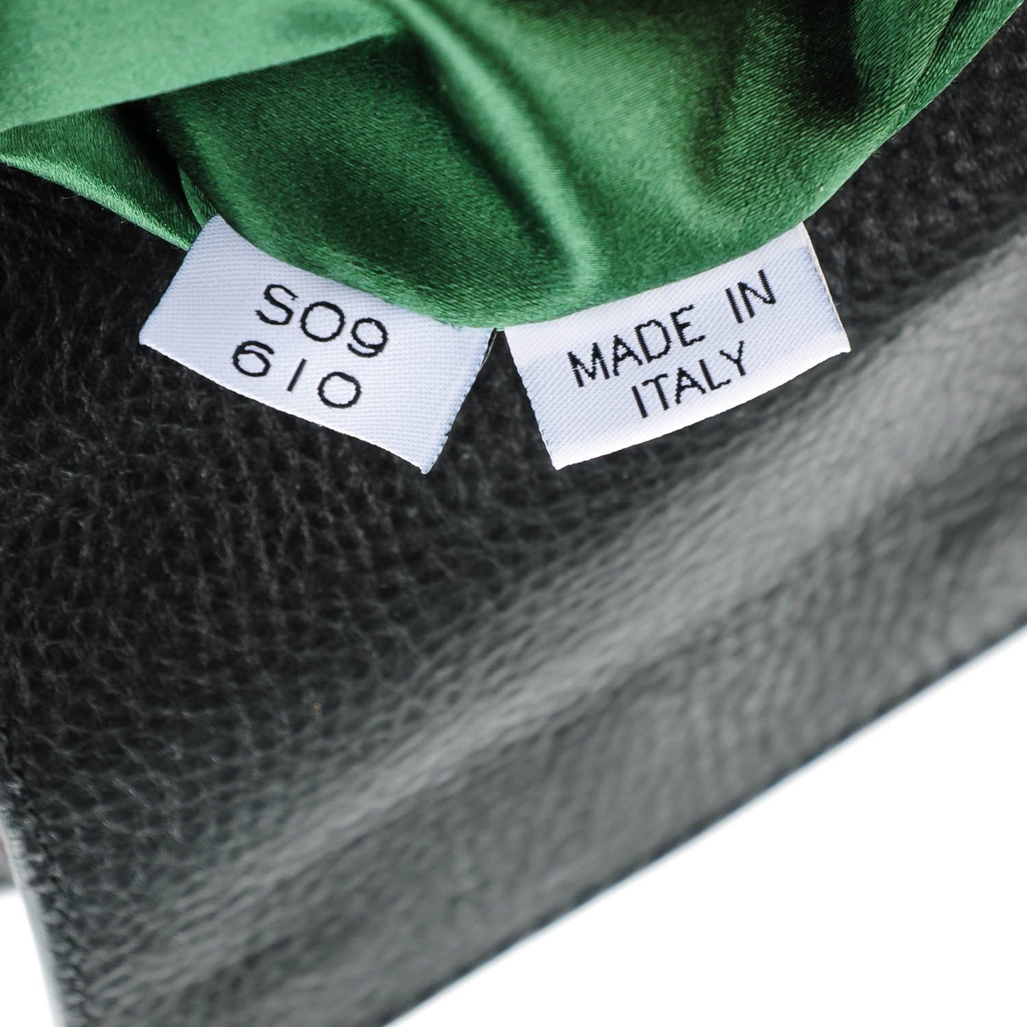 Calfskin Quilted Robert Leslie Bag Black