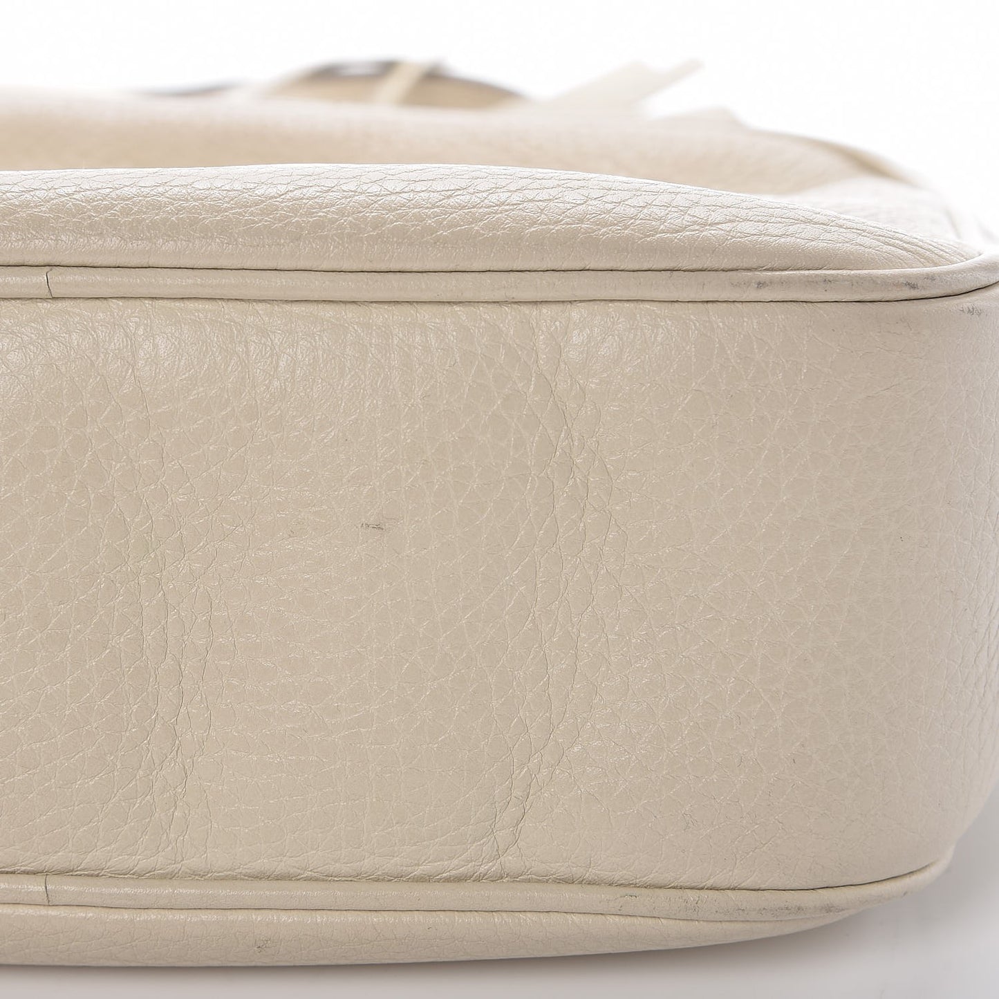 Pebbled Calfskin Small Soho Disco Bag Off White