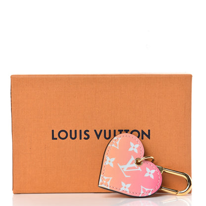 Louis Vuitton Vernis Degrade Love Lock Heart Key Holder Bag Charm Pink White 5 of 5