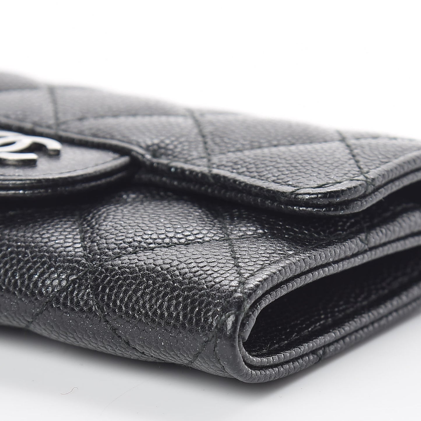 Iridescent Caviar Flap Quilted Card Holder Black