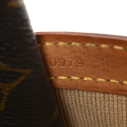 Louis Vuitton Monogram Reporter PM 7 of 11