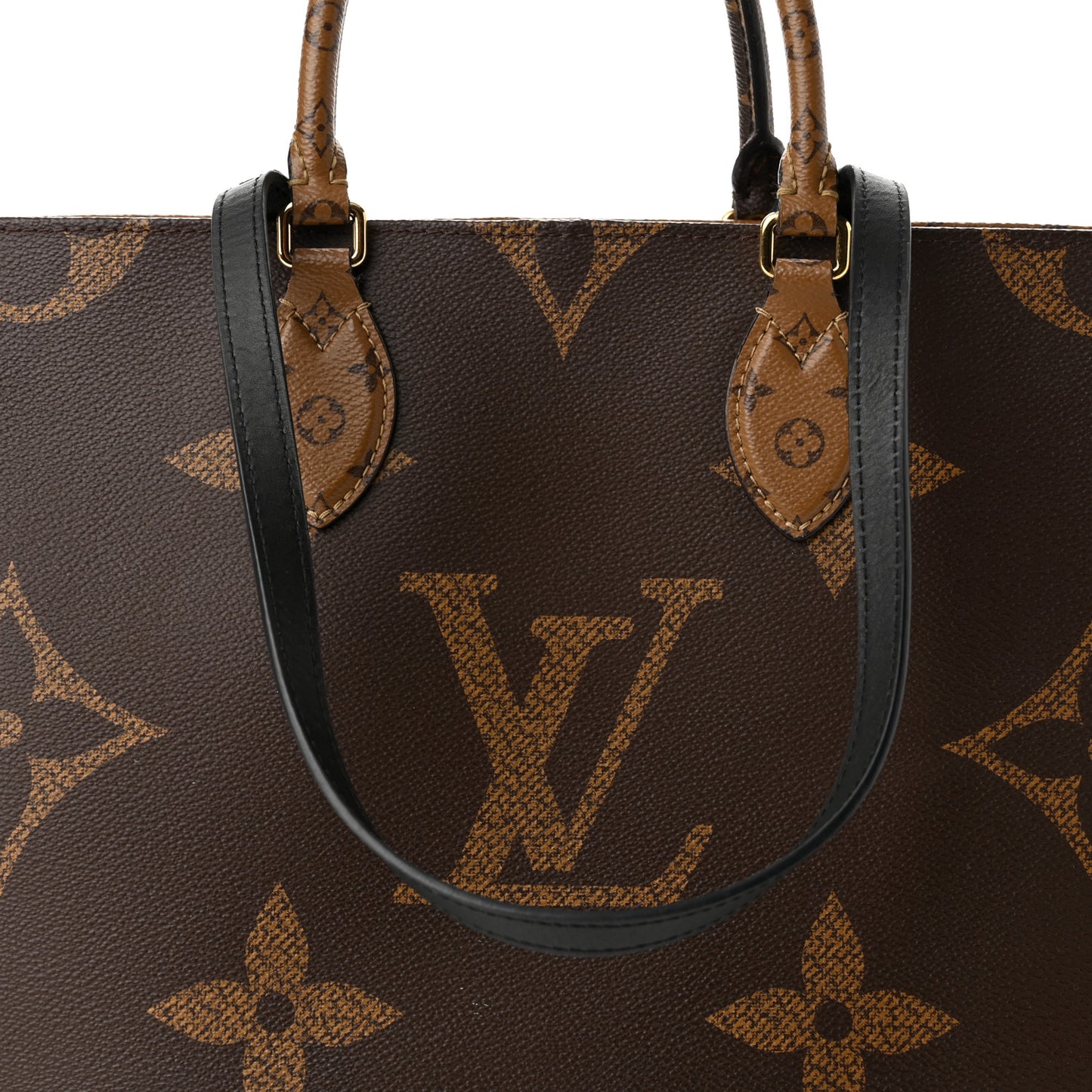 Reverse Monogram Giant Onthego MM