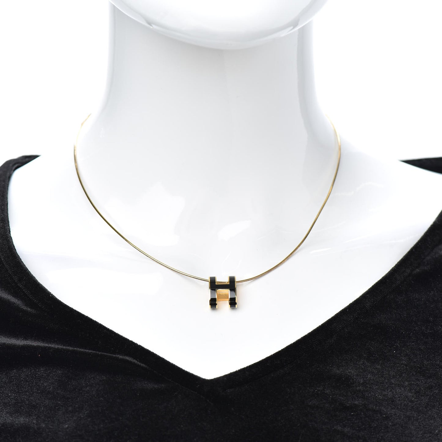 Lacquered Gold Pop H Pendant Necklace Black