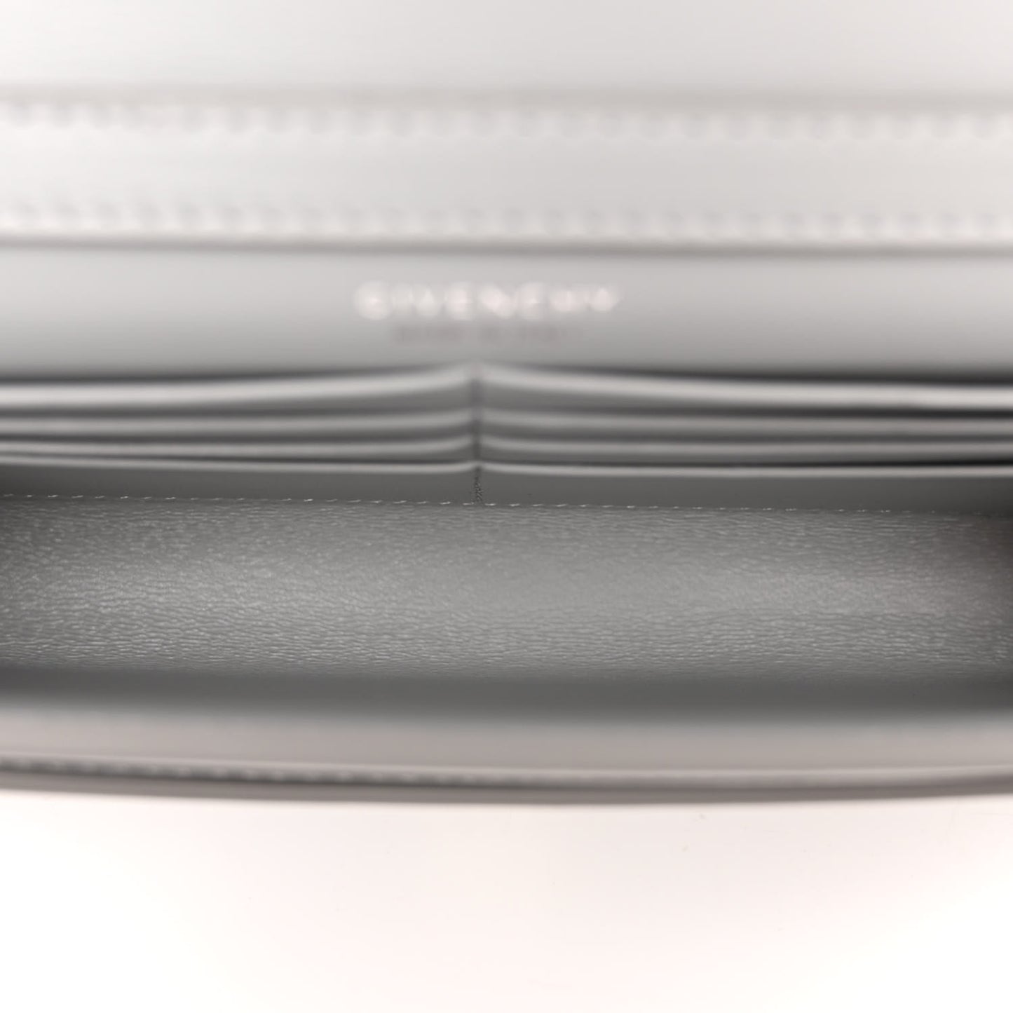 Calfskin 4G Wallet on Chain Cloud Grey