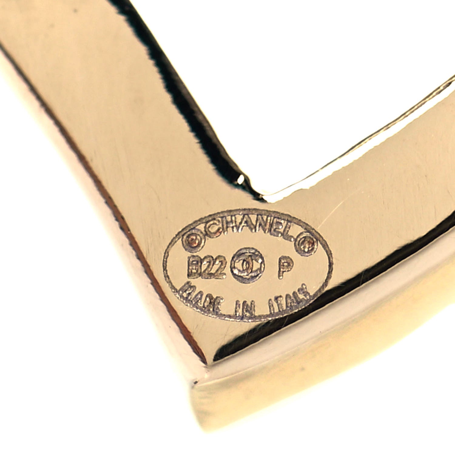 Chanel Metal CC Heart Coco In Love Earrings Gold 4 of 4