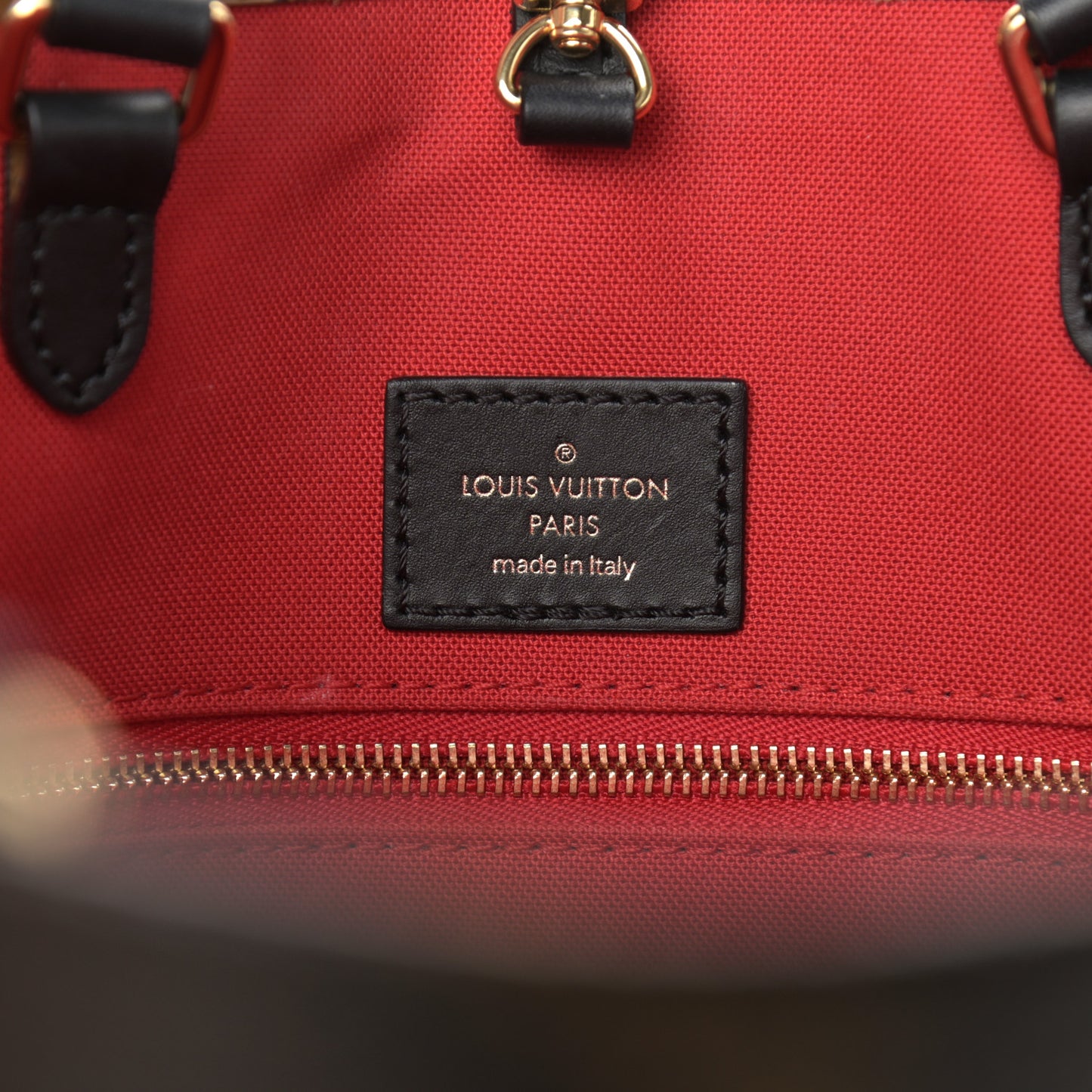 Reverse Monogram Giant Onthego MM