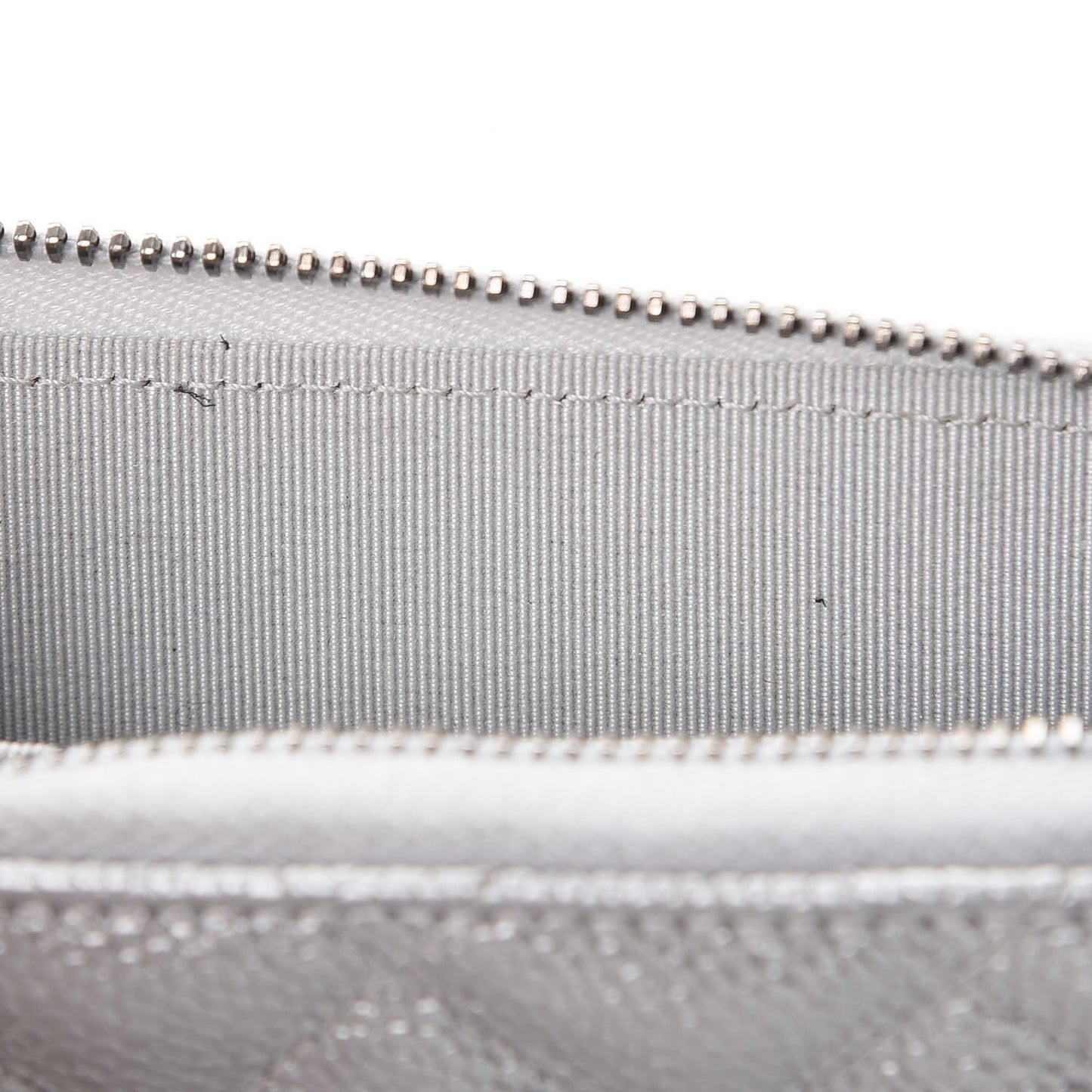 Metallic Caviar Quilted Zip Coin Purse Silver