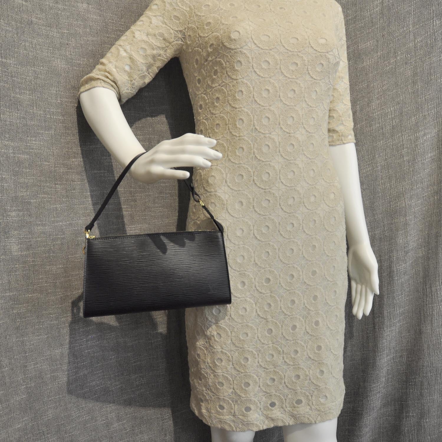 Louis Vuitton Epi Pochette Accessories 24 Black 2 of 7