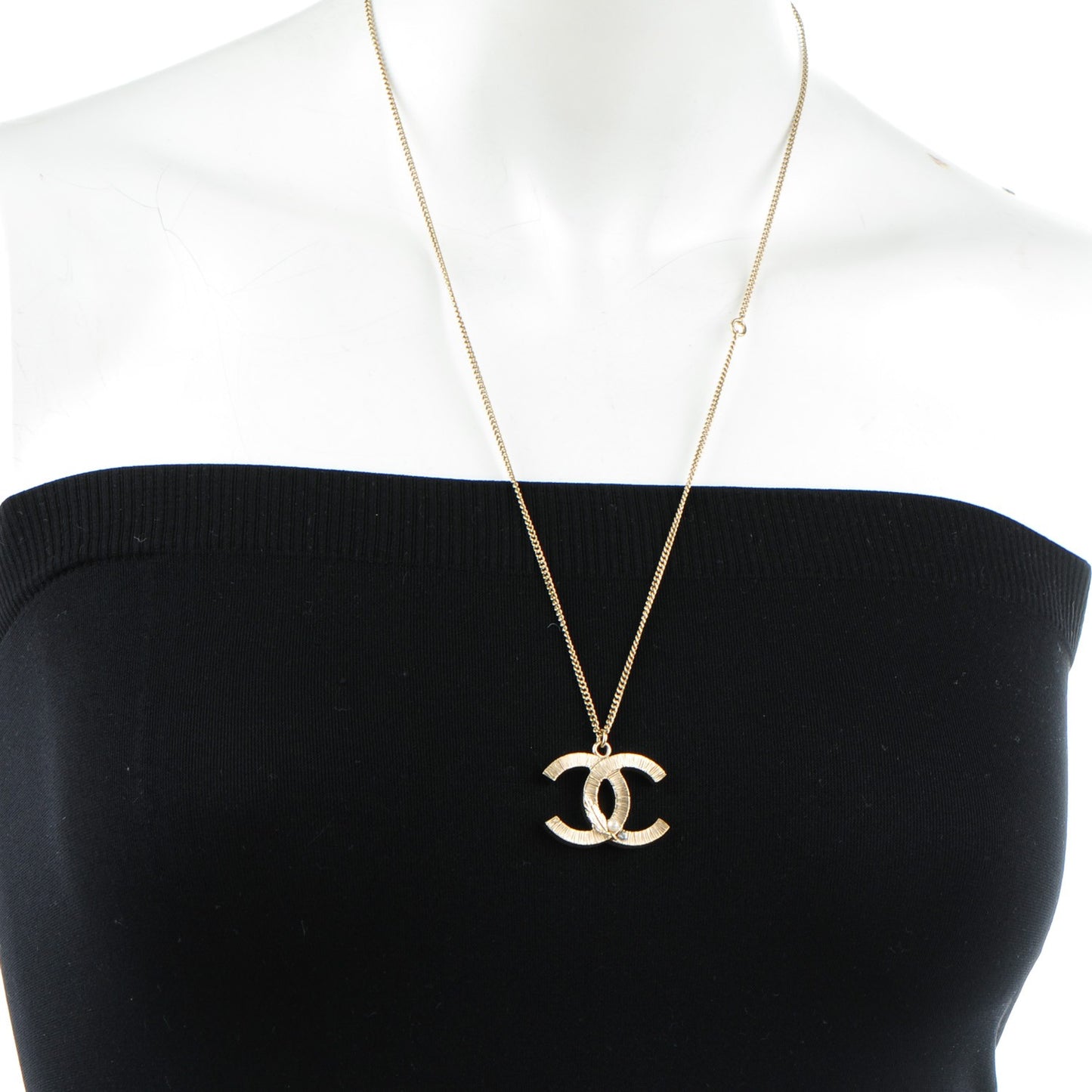 Pearl Feather CC Pendant Necklace Gold