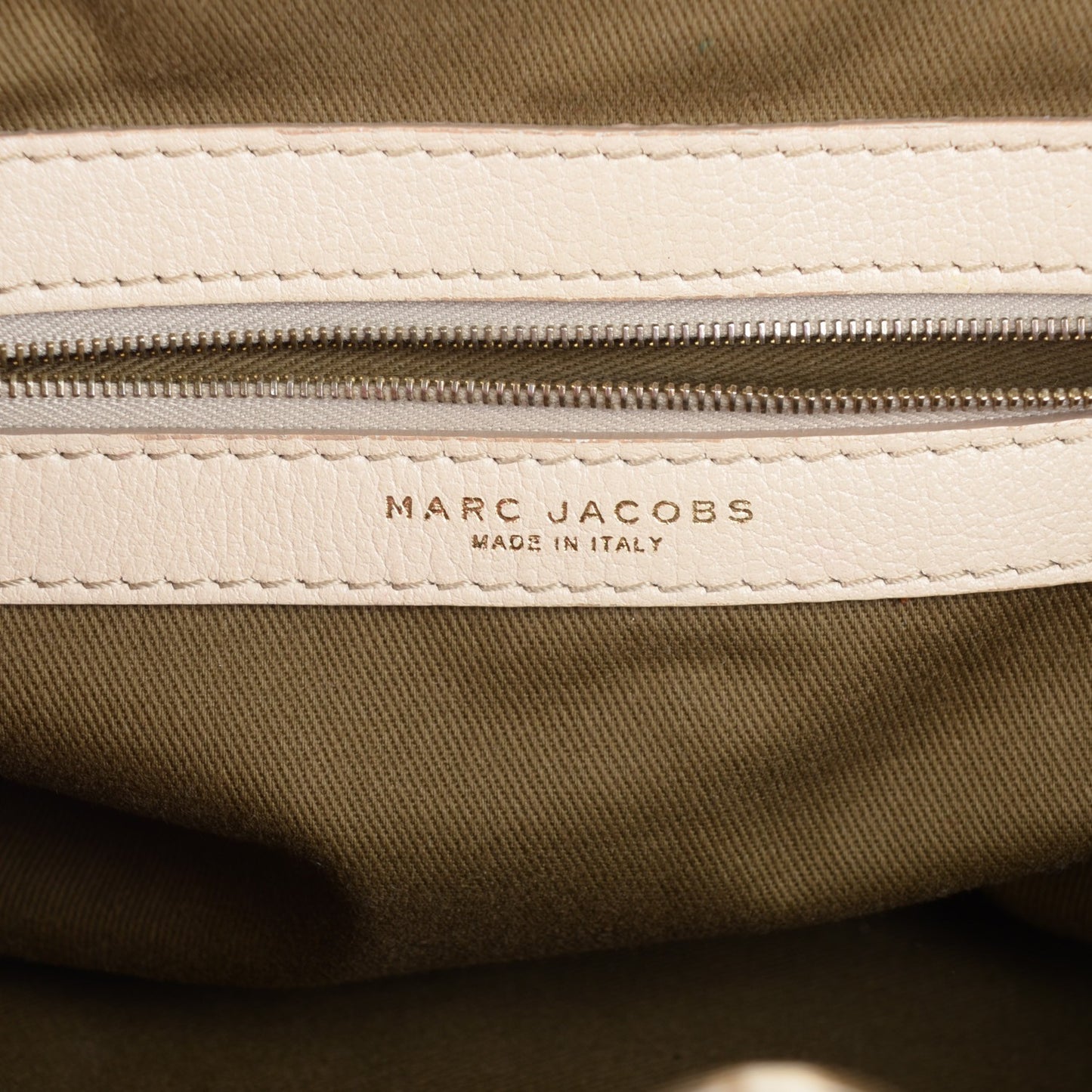 Calfskin Quilted Stam Milk
