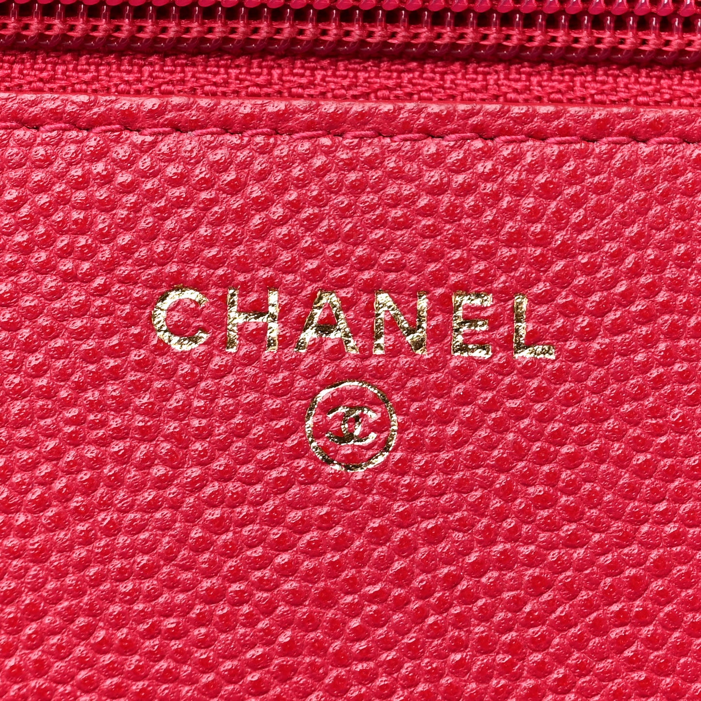 Caviar Quilted Golden Class Wallet On Chain WOC Fuchsia