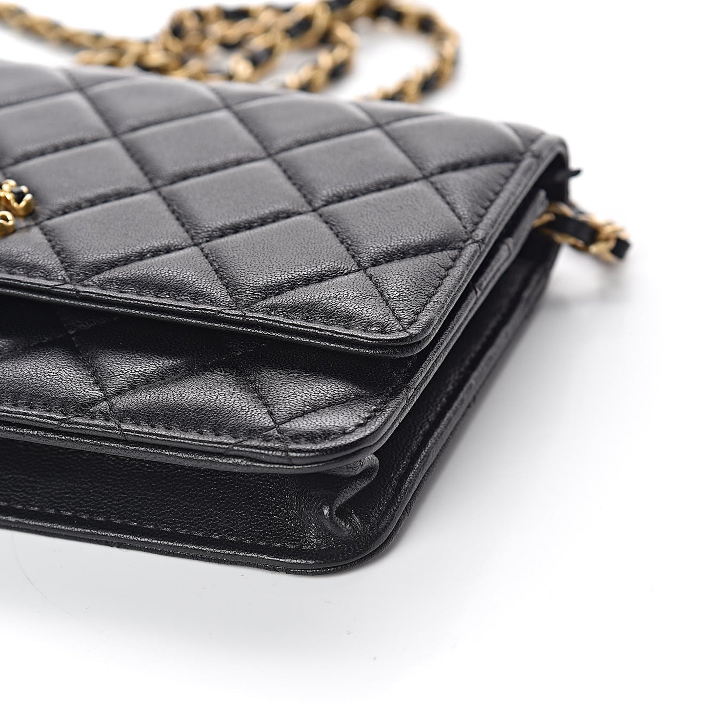 Lambskin Quilted Infinity Wallet On Chain WOC Black