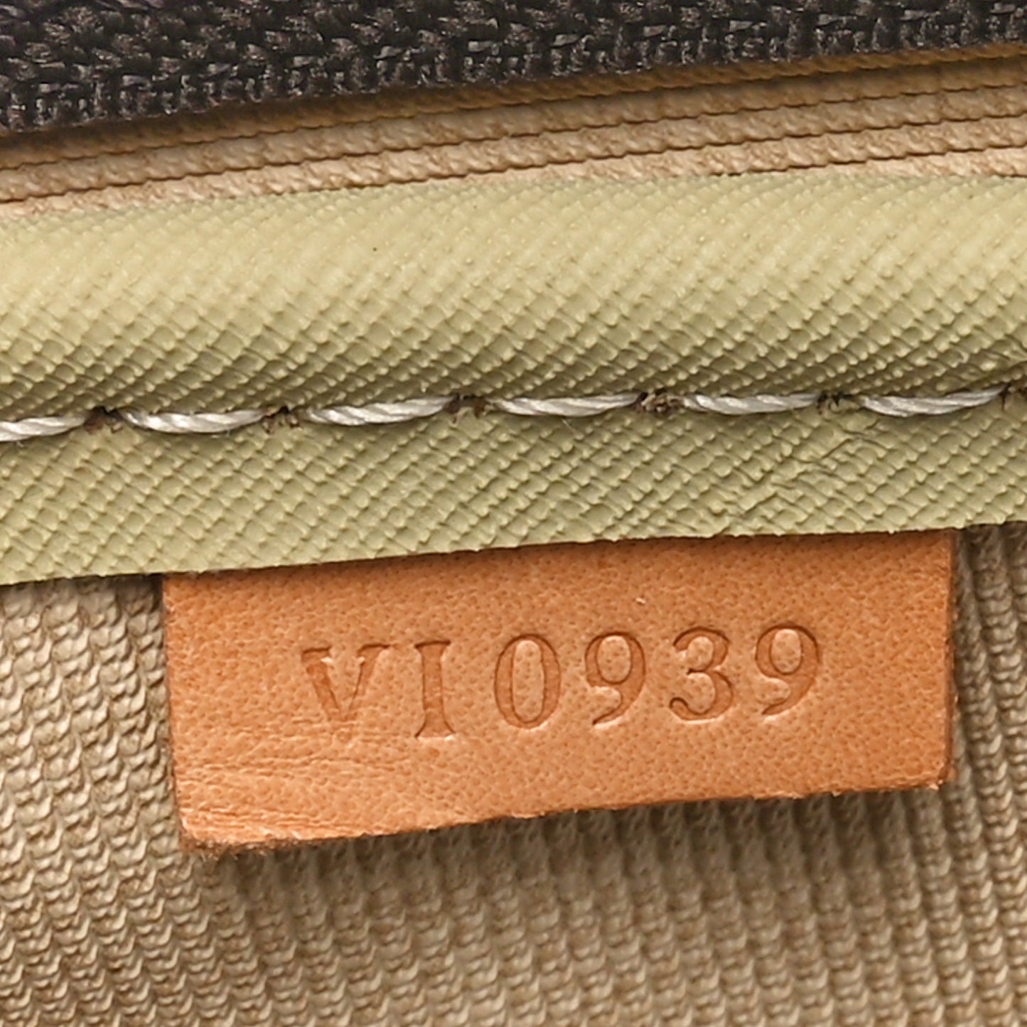 Monogram Alize 1 Compartment
