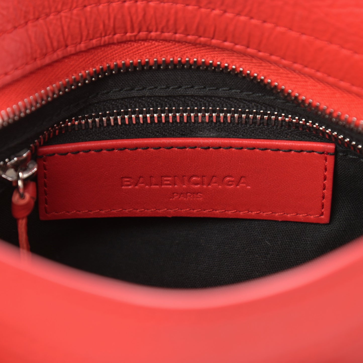 Matte Goatskin Rubber Covered Classic Hardware Mini City Rouge Coquelicot Rouge Braise