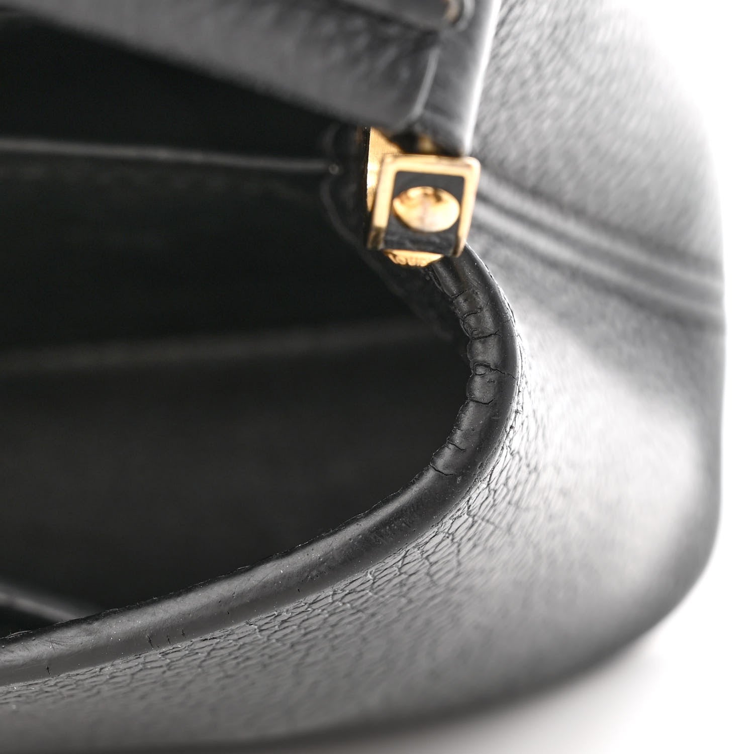 Louis Vuitton Taurillon Mini Capucines Black 14 of 19