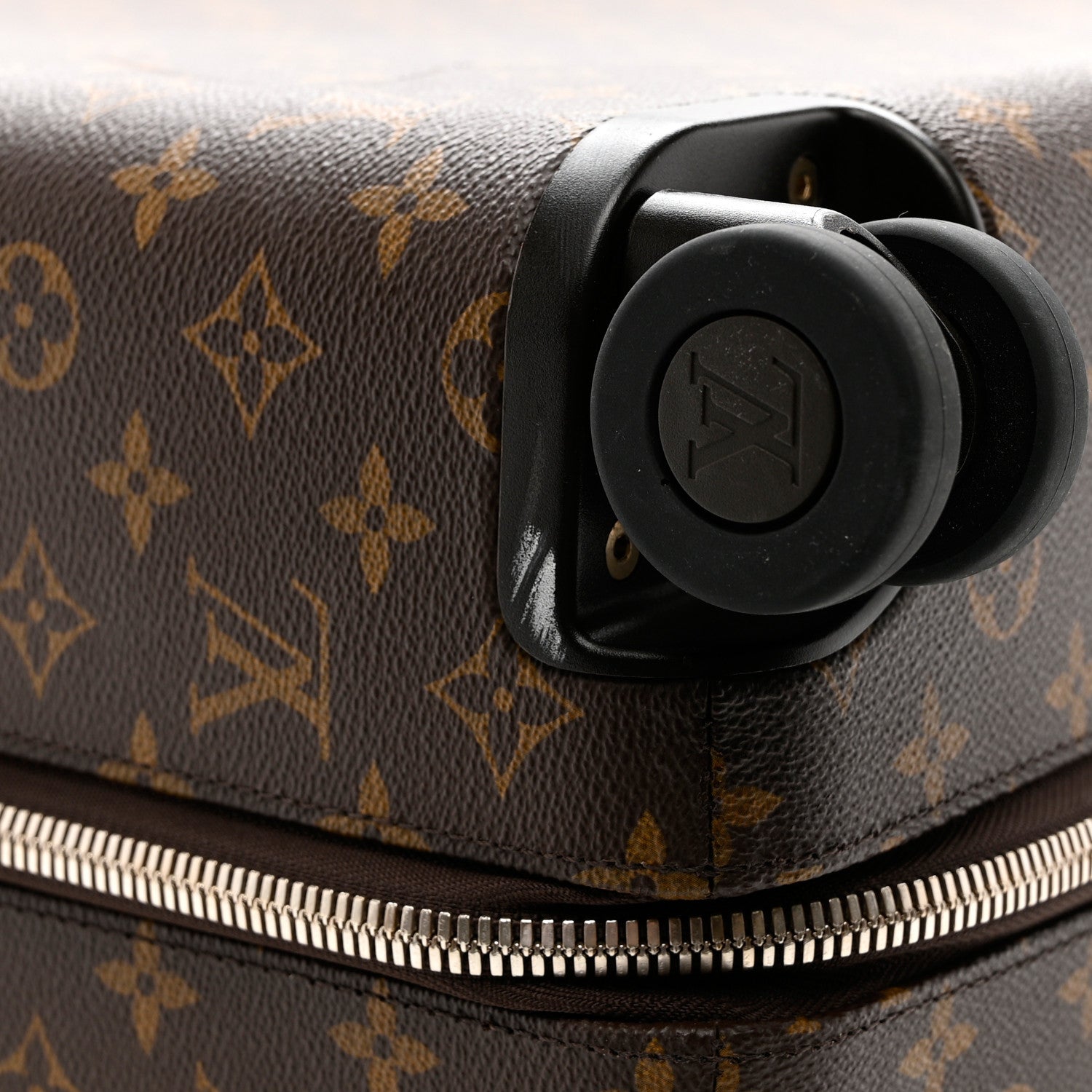 Louis Vuitton Monogram Horizon 55 14 of 14