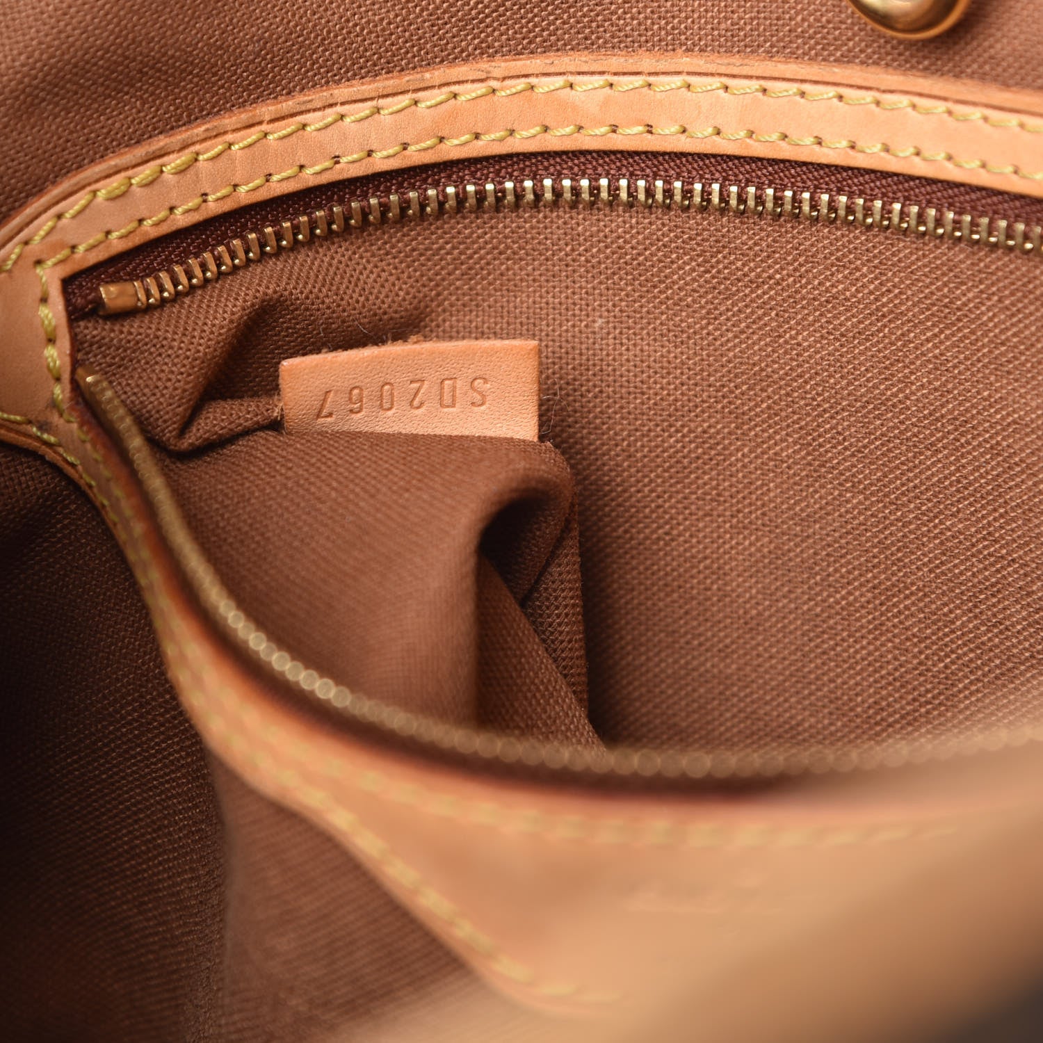 Louis Vuitton Monogram Batignolles Horizontal 7 of 13