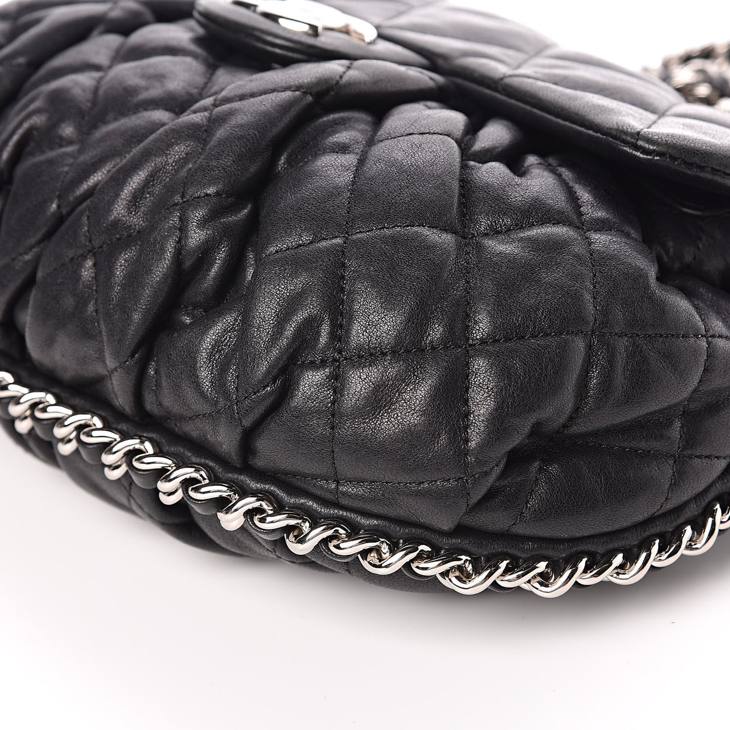Washed Lambskin Quilted Medium Chain Around Messenger Black