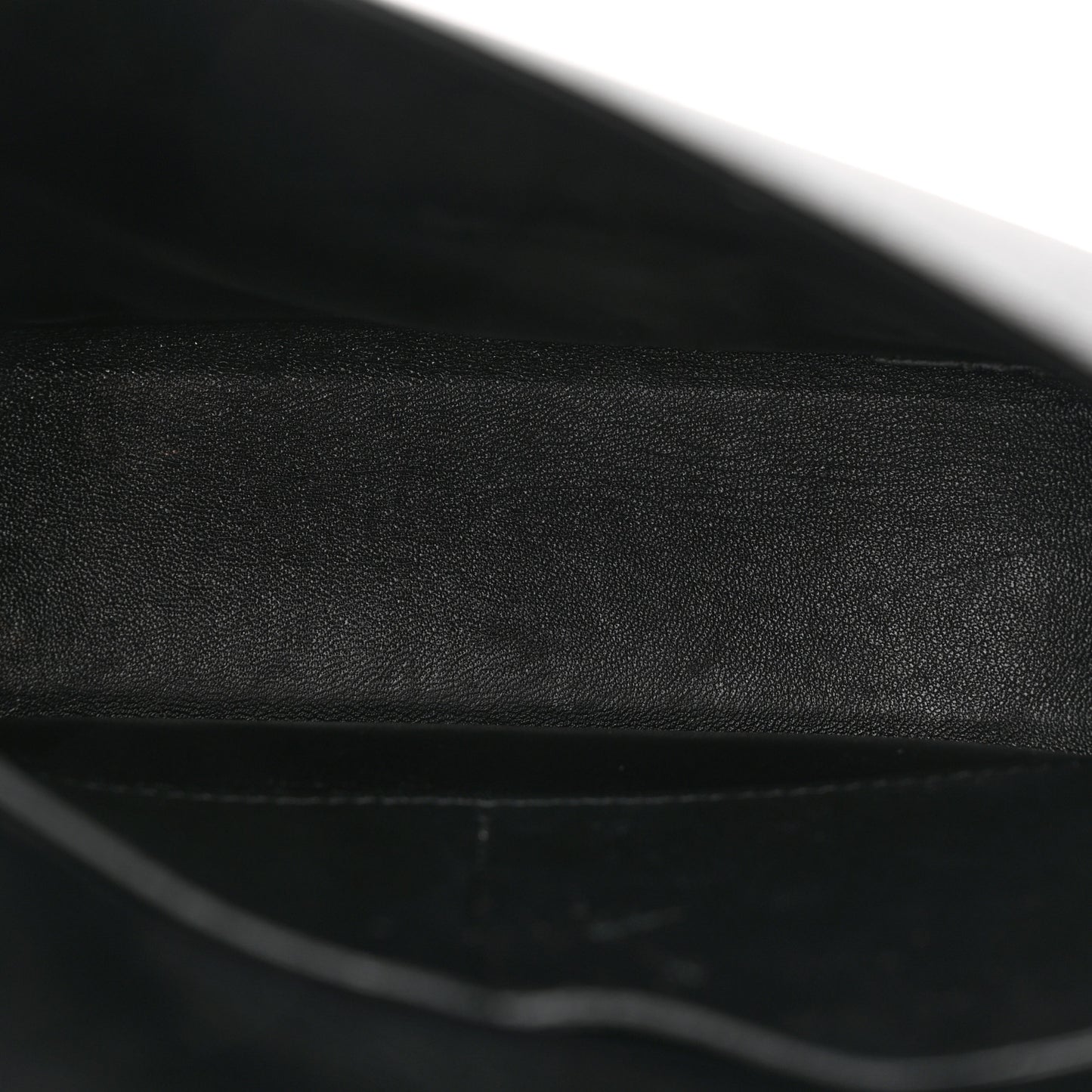 Grained Calfskin Compact Trotteur Black