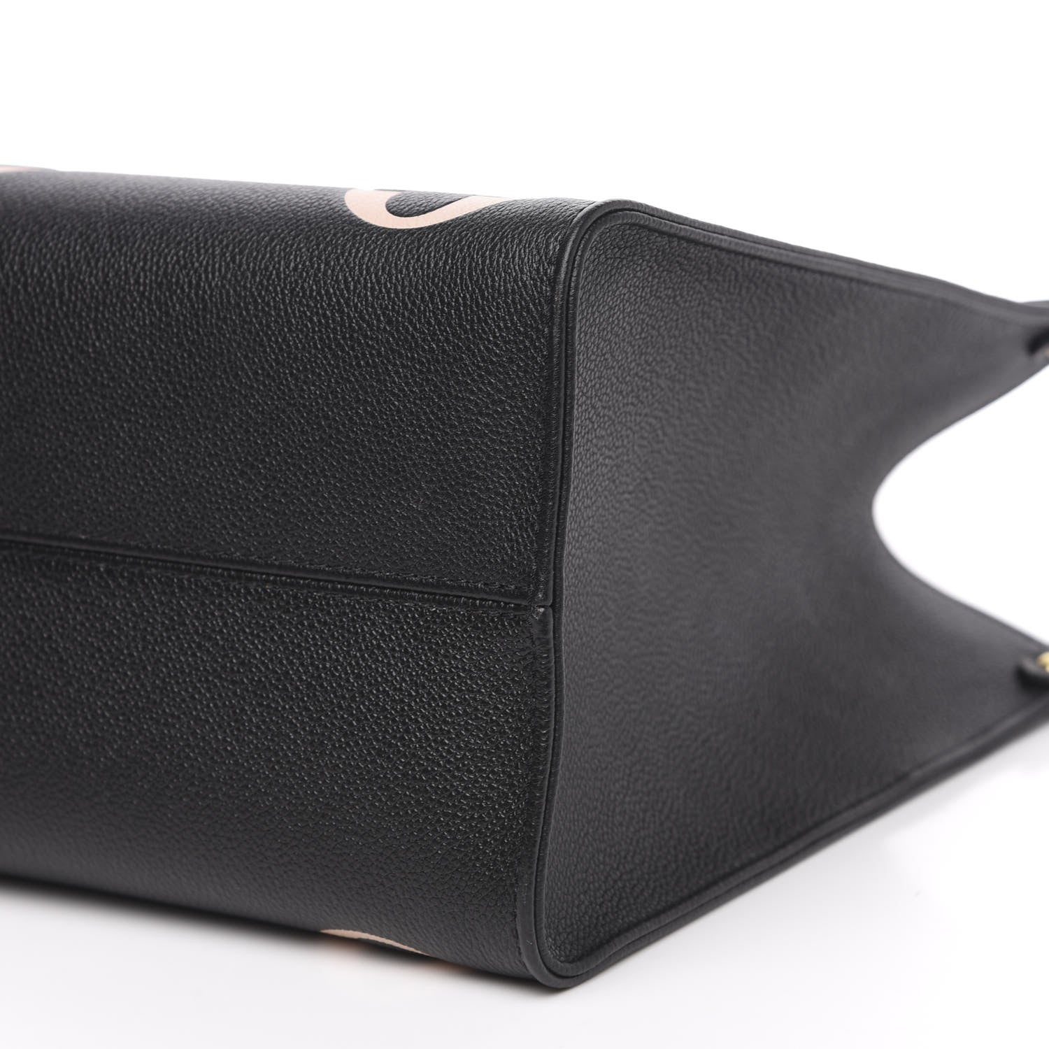 Louis Vuitton Empreinte Monogram Giant Onthego MM Black Beige 8 of 8