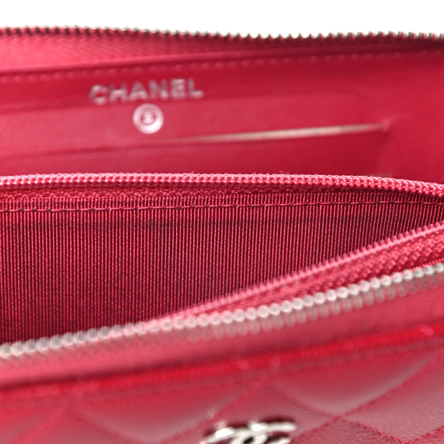 Caviar Quilted Medium Zip Around Wallet Red