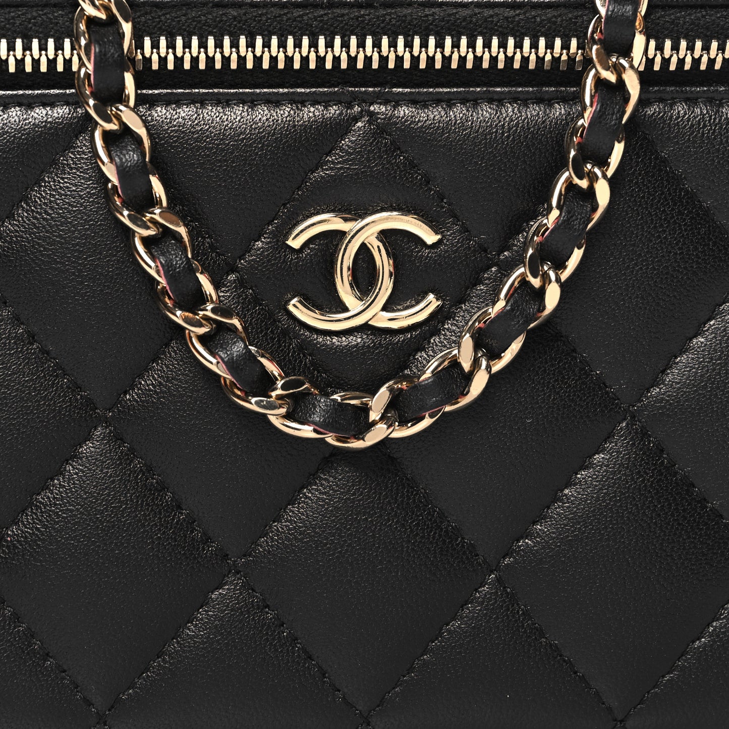 Lambskin Quilted Small Top Handle Vanity Case With Chain Black Lilac