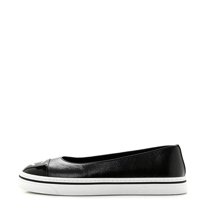 Chanel Crumpled Shiny Lambskin Mary Jane Flats 39.5 Black White 1 of 10