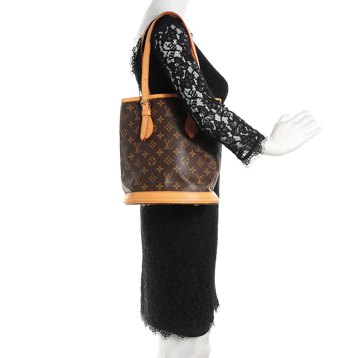 Monogram Petit Bucket 23