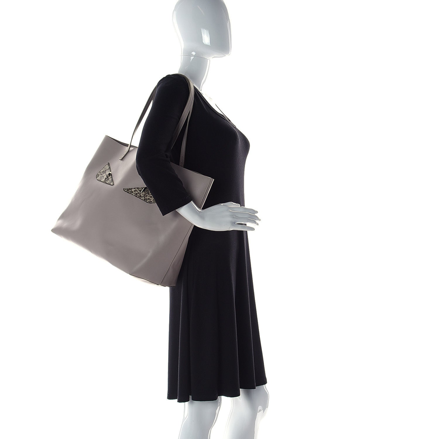 Fendi Vitello Ginevra Elaphe Monster Eyes Shopping Tote Grigio Polvere Naturale 2 of 15