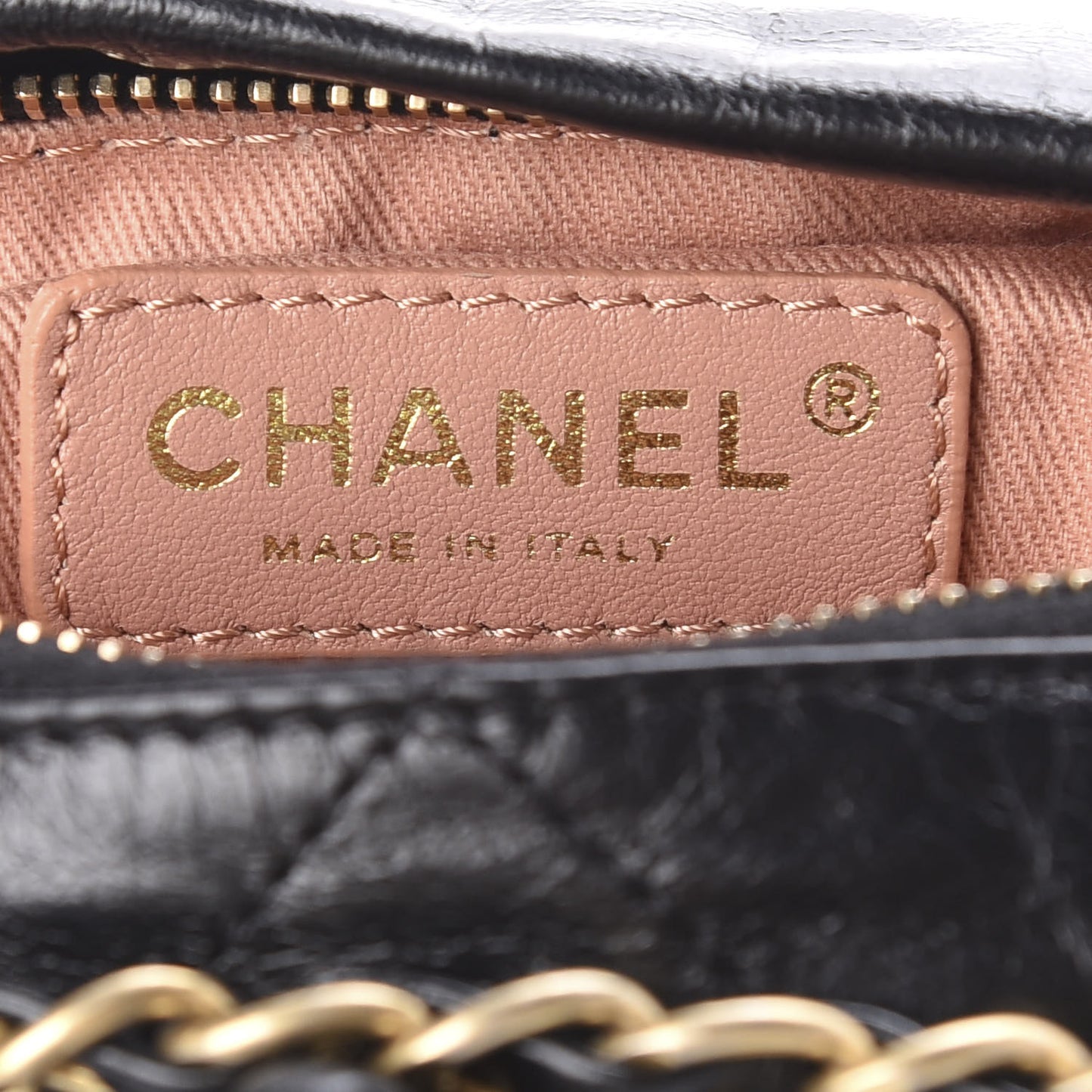Calfskin Quilted Baluchon Black