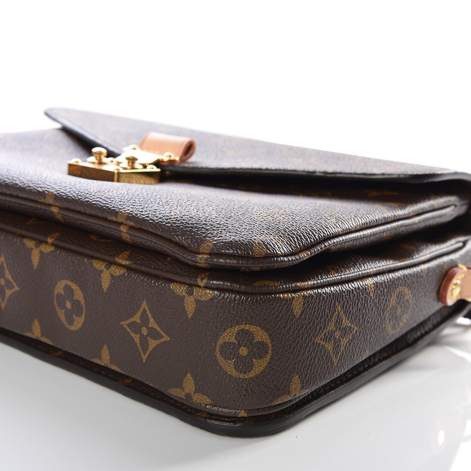 Louis Vuitton Monogram Pochette Metis 5 of 11